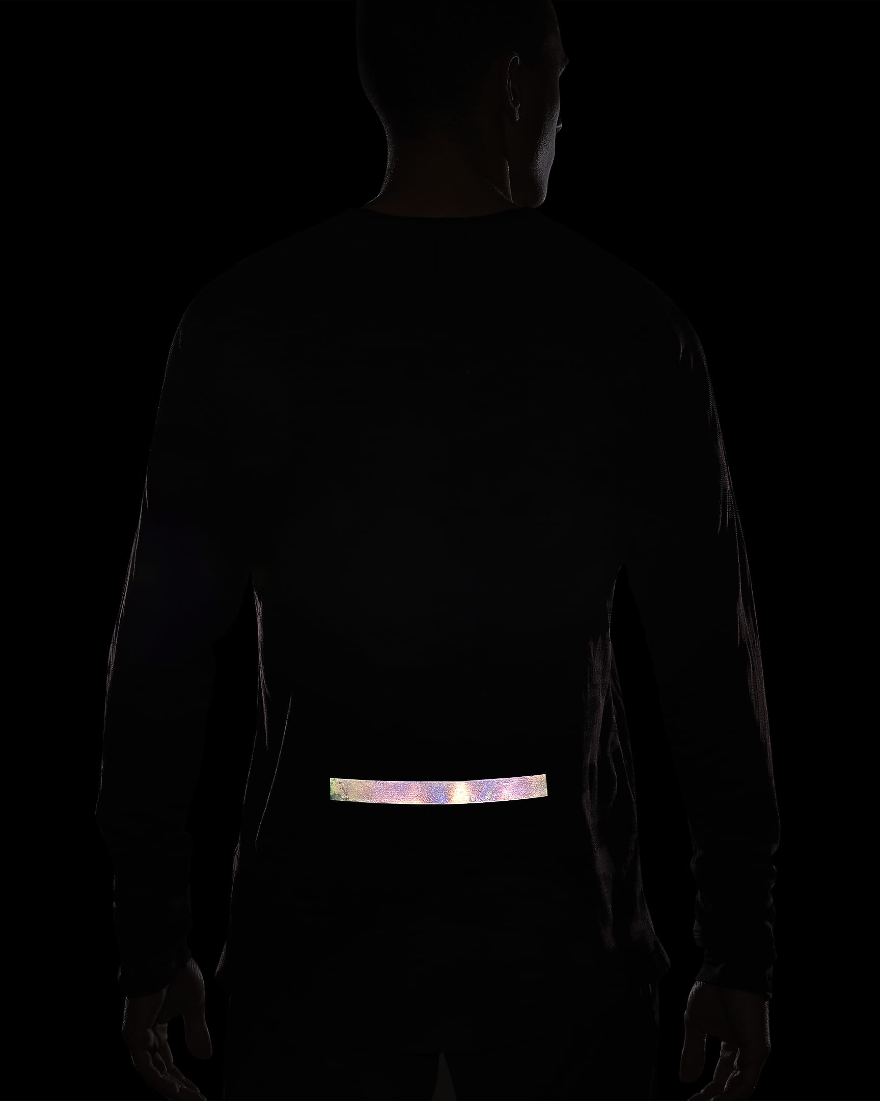 nike therma running top