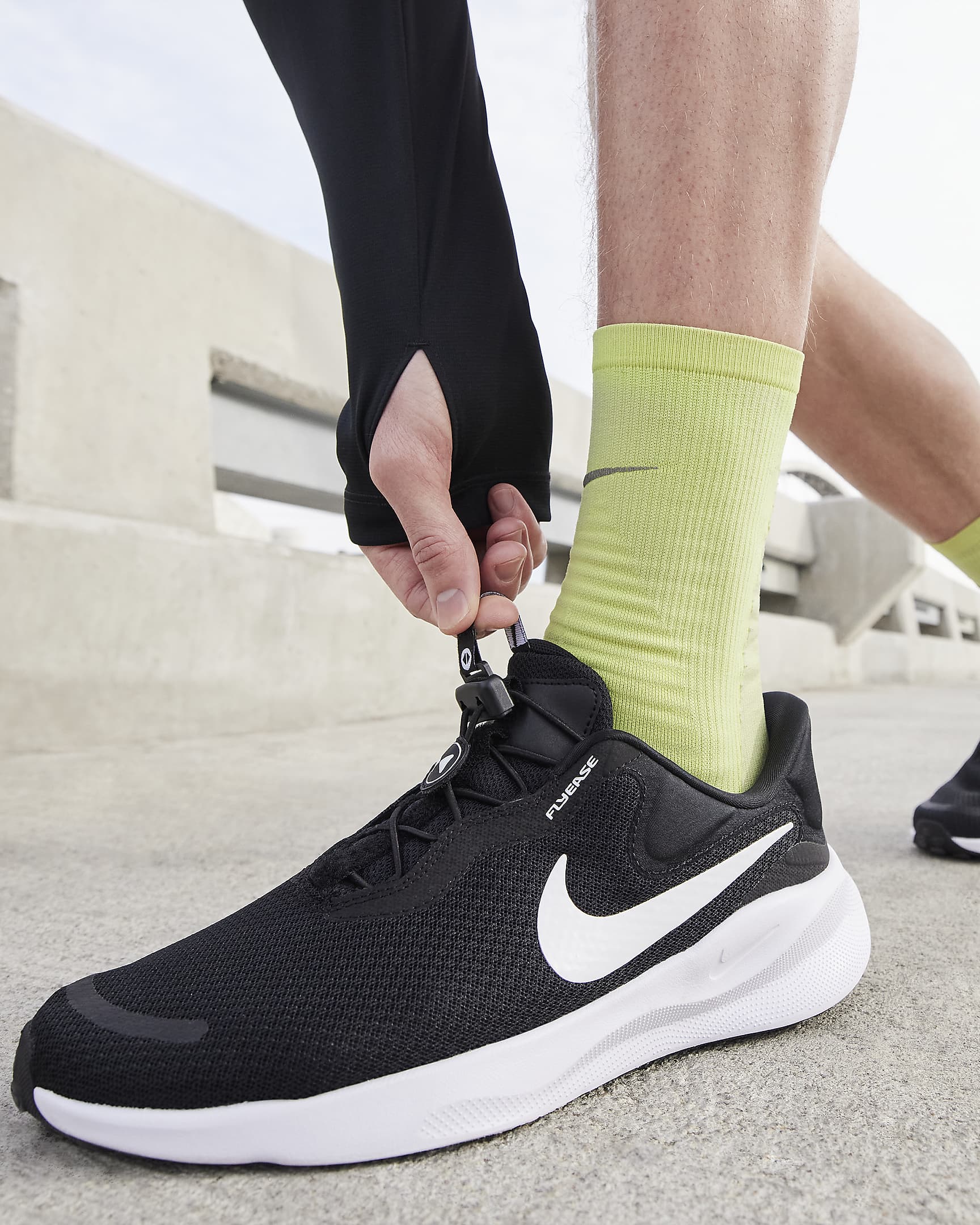 Chaussure de running sur route Nike Revolution 7 EasyOn pour homme - Noir/Blanc