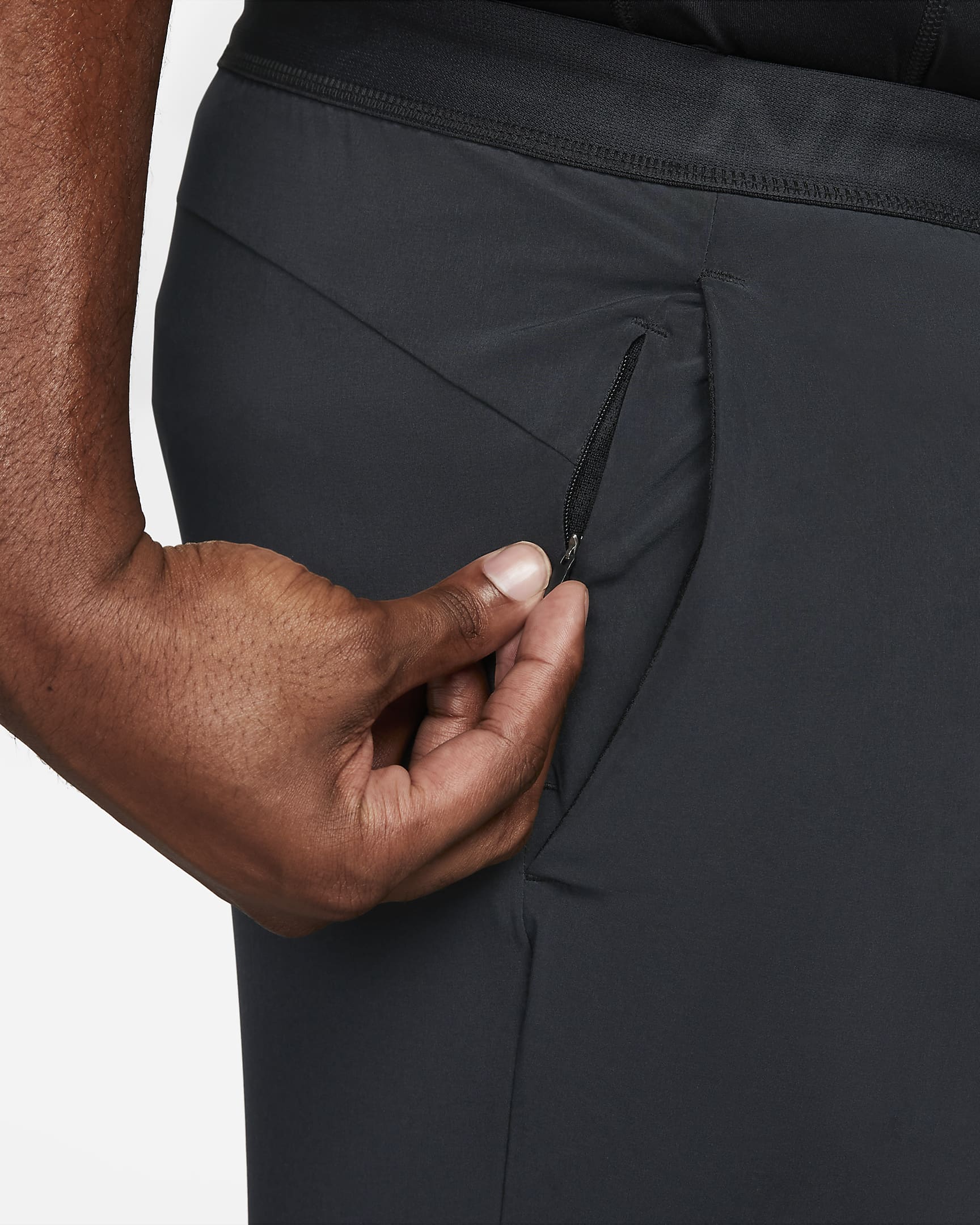 Nike Pro DriFIT Vent Max Men's Training Trousers. Nike SE