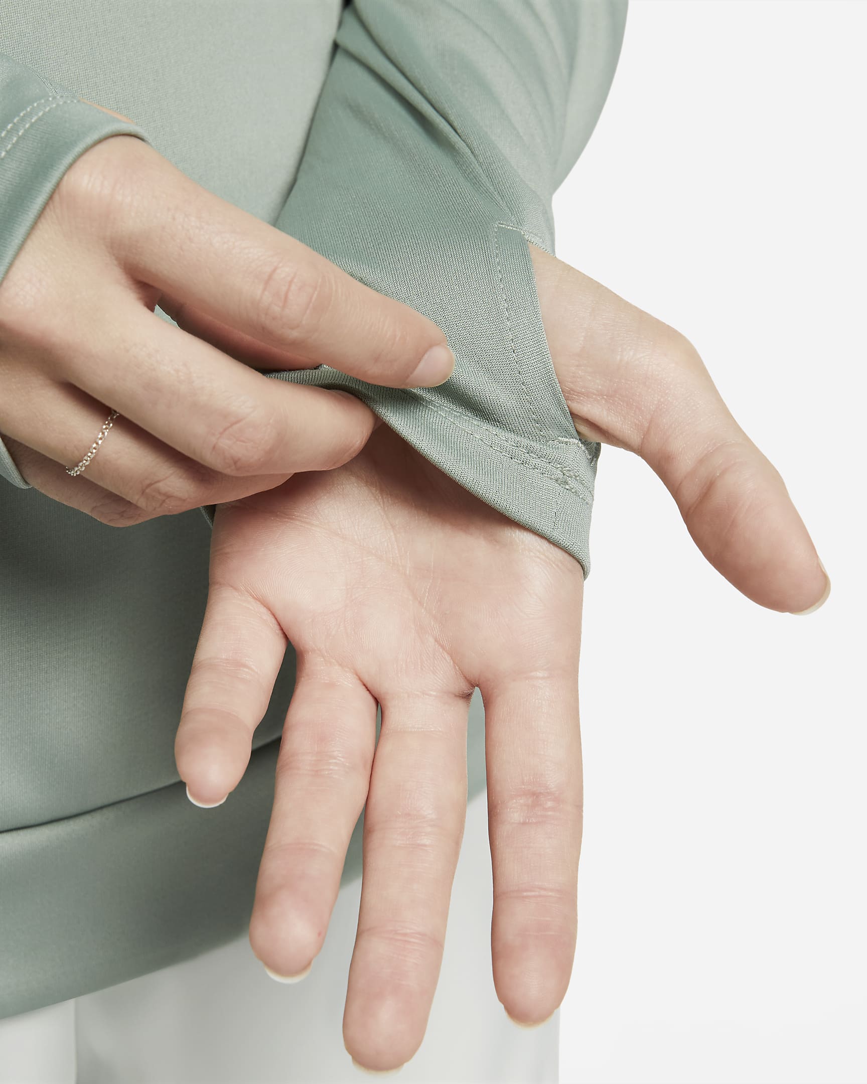 nike mid runner 2 women's