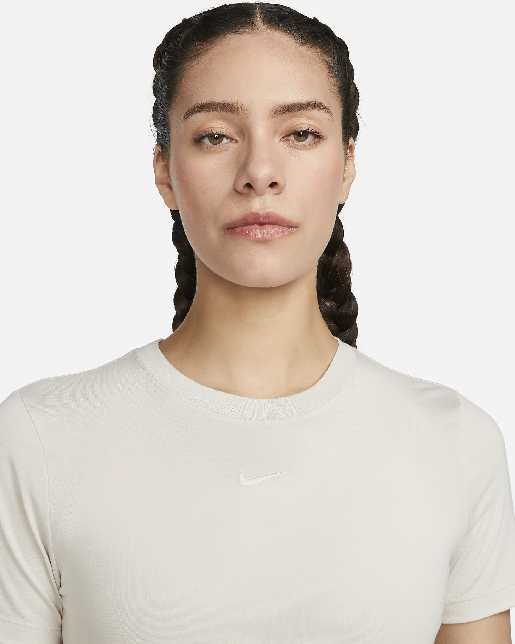 Nike Sportswear Essential Women's Slim Cropped T-Shirt. Nike PT