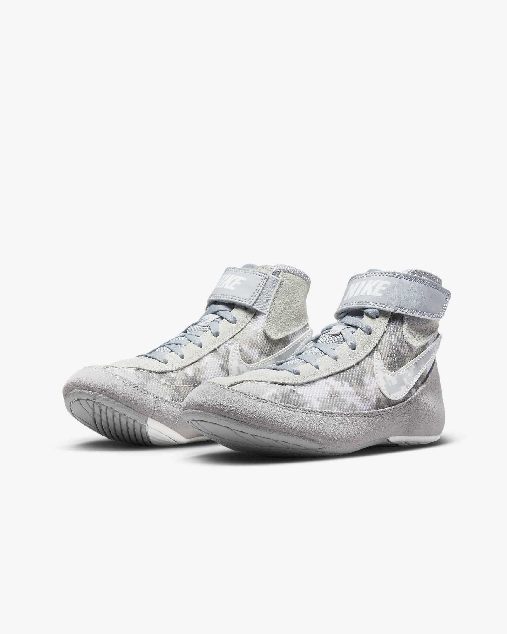 Nike SpeedSweep 7 Big Kids' Wrestling Shoes.