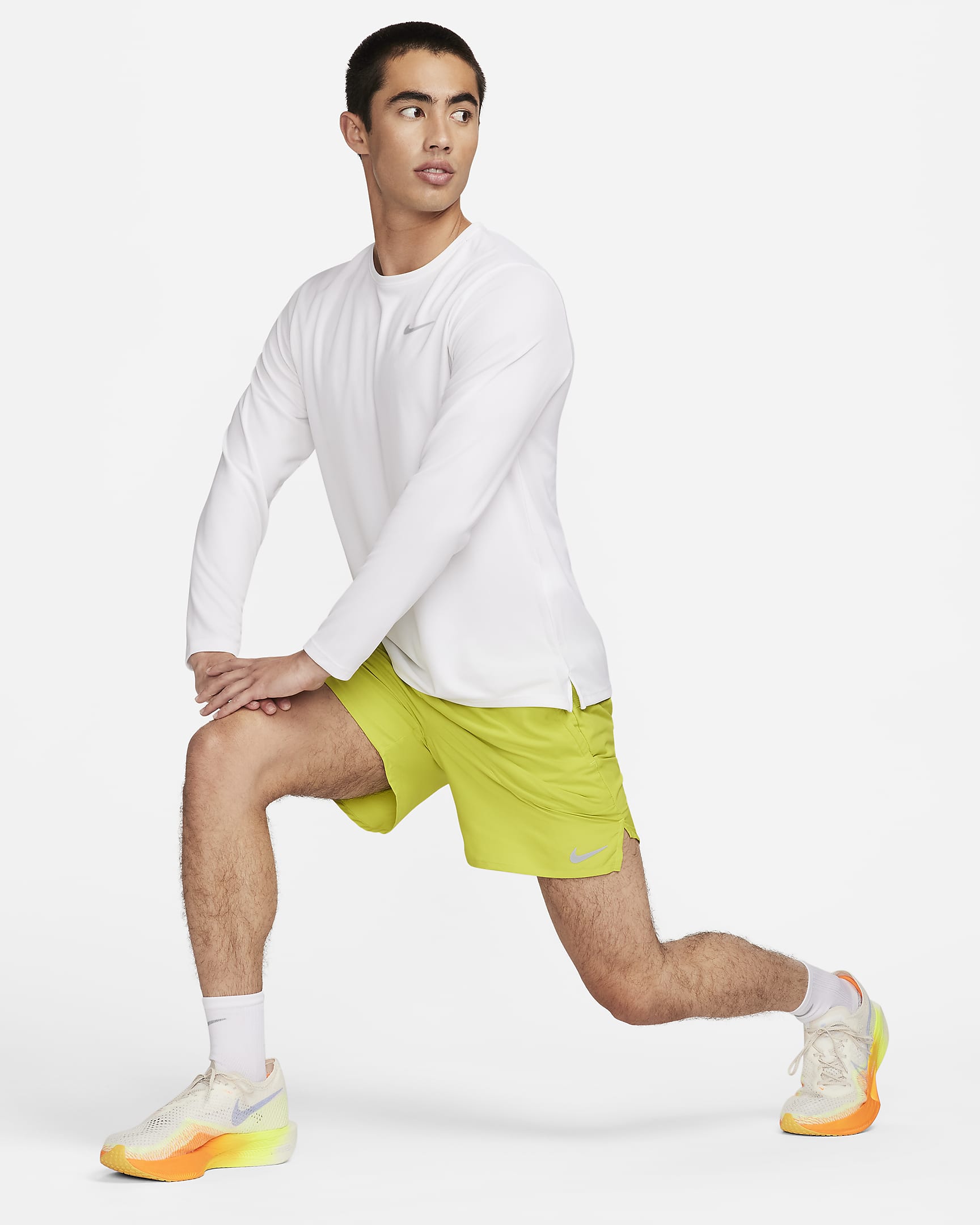 Nike Miler Men's Dri-FIT UV Long-Sleeve Running Top. Nike PH