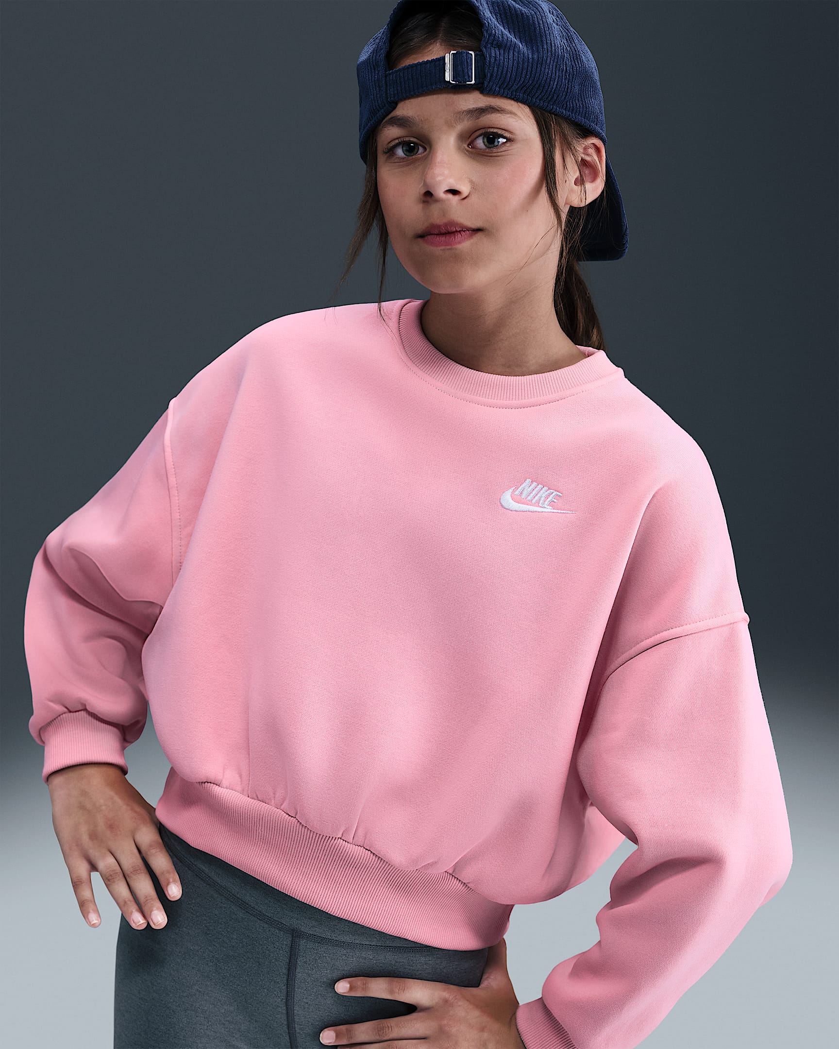 Nike Sportswear Club Fleece Girls' Boxy Crew-Neck Sweatshirt - Medium Soft Pink/Medium Soft Pink/White