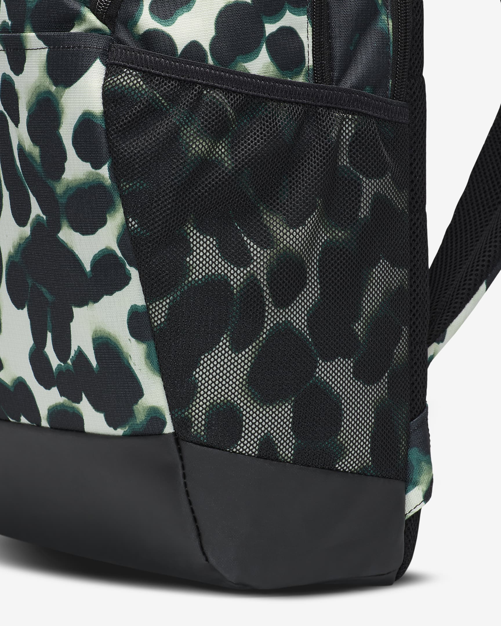 Nike Brasilia Backpack (Medium, 24L). Nike PT