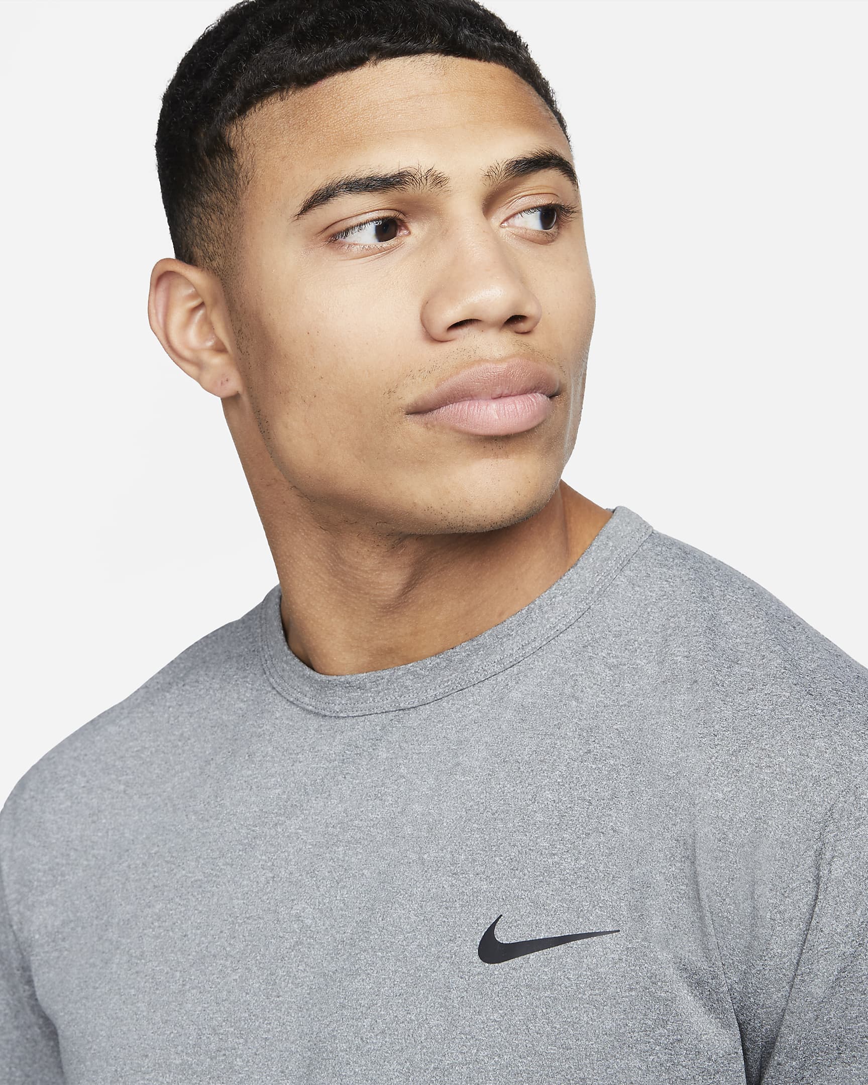 Haut à manches courtes anti-UV Dri-FIT Nike Hyverse pour homme - Smoke Grey/Heather/Noir