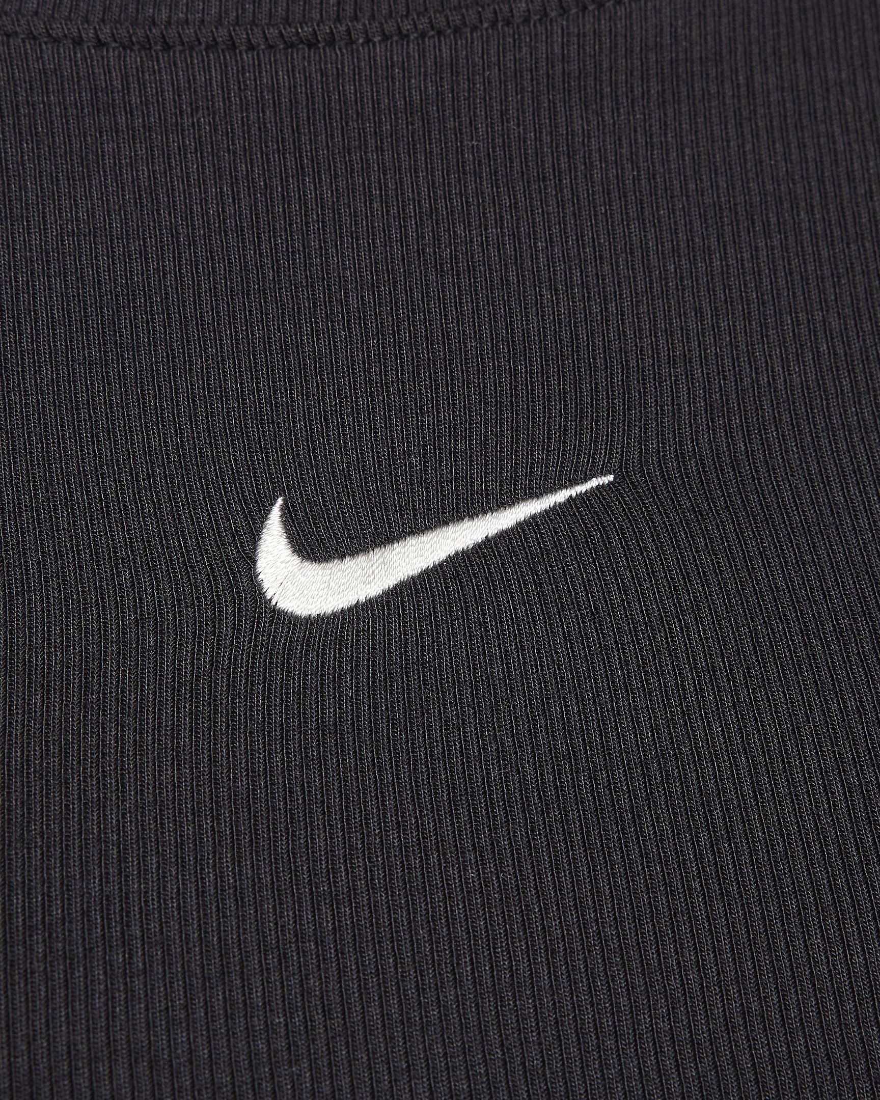 Nike Sportswear Essential Women's Ribbed Long-Sleeve Mod Crop Top. Nike.com