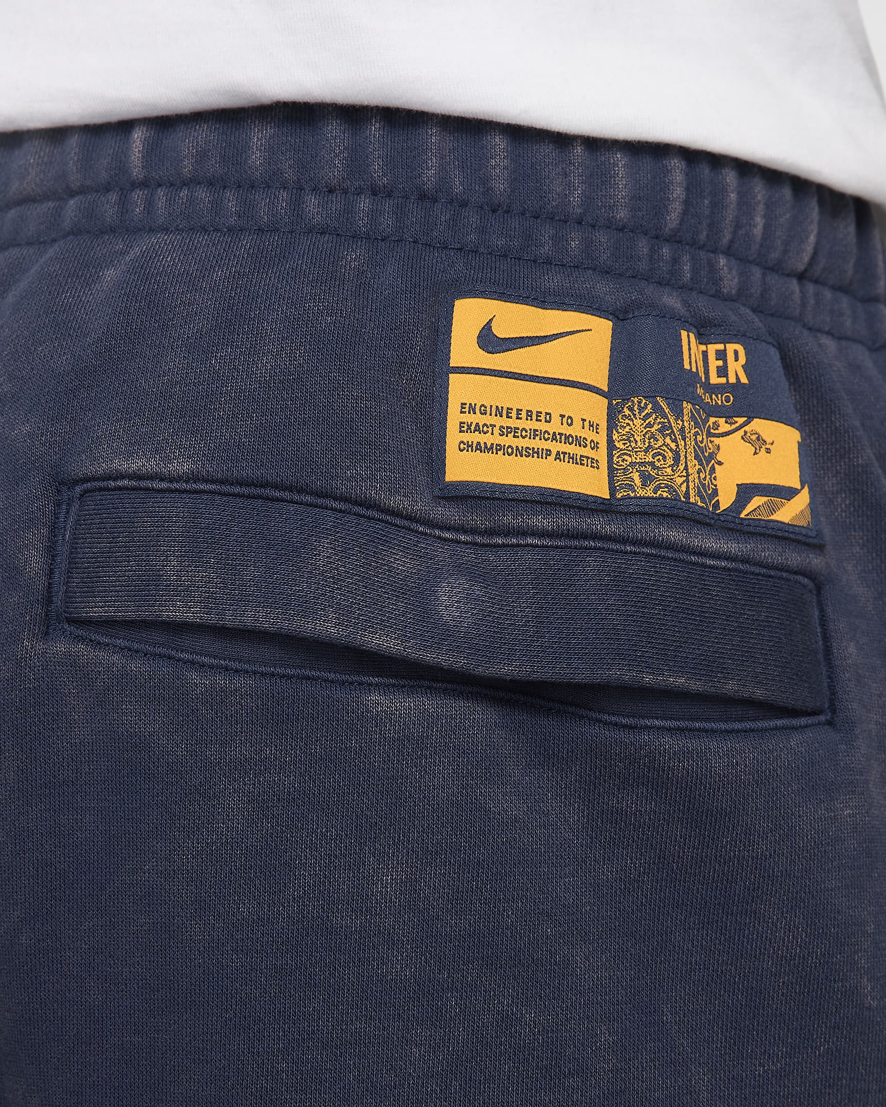 Męskie joggery piłkarskie z dzianiny dresowej Nike Football Inter Mediolan Club (wersja trzecia) - Blackened Blue/University Gold