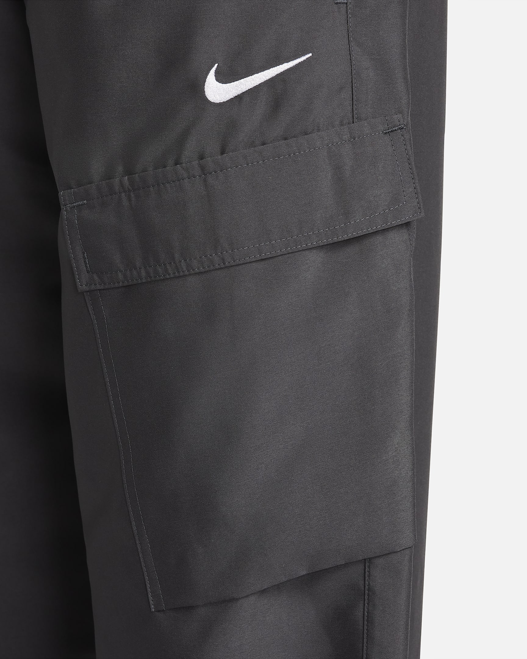 Nike Sportswear Women's Woven Cargo Trousers. Nike UK