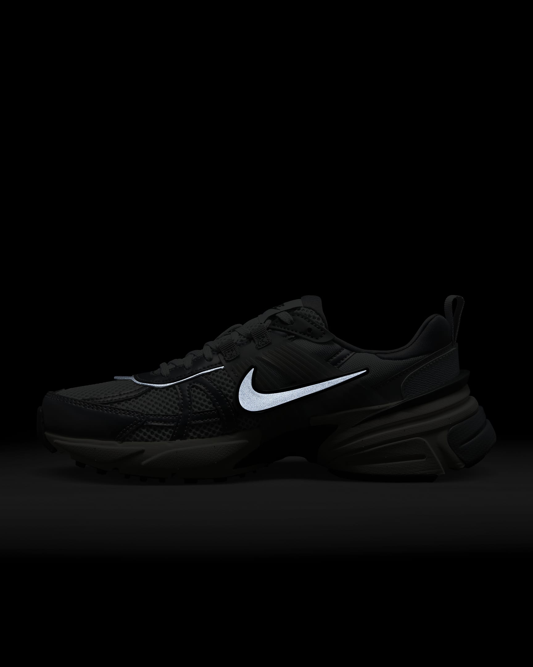 Nike V2K Run Shoes. Nike JP