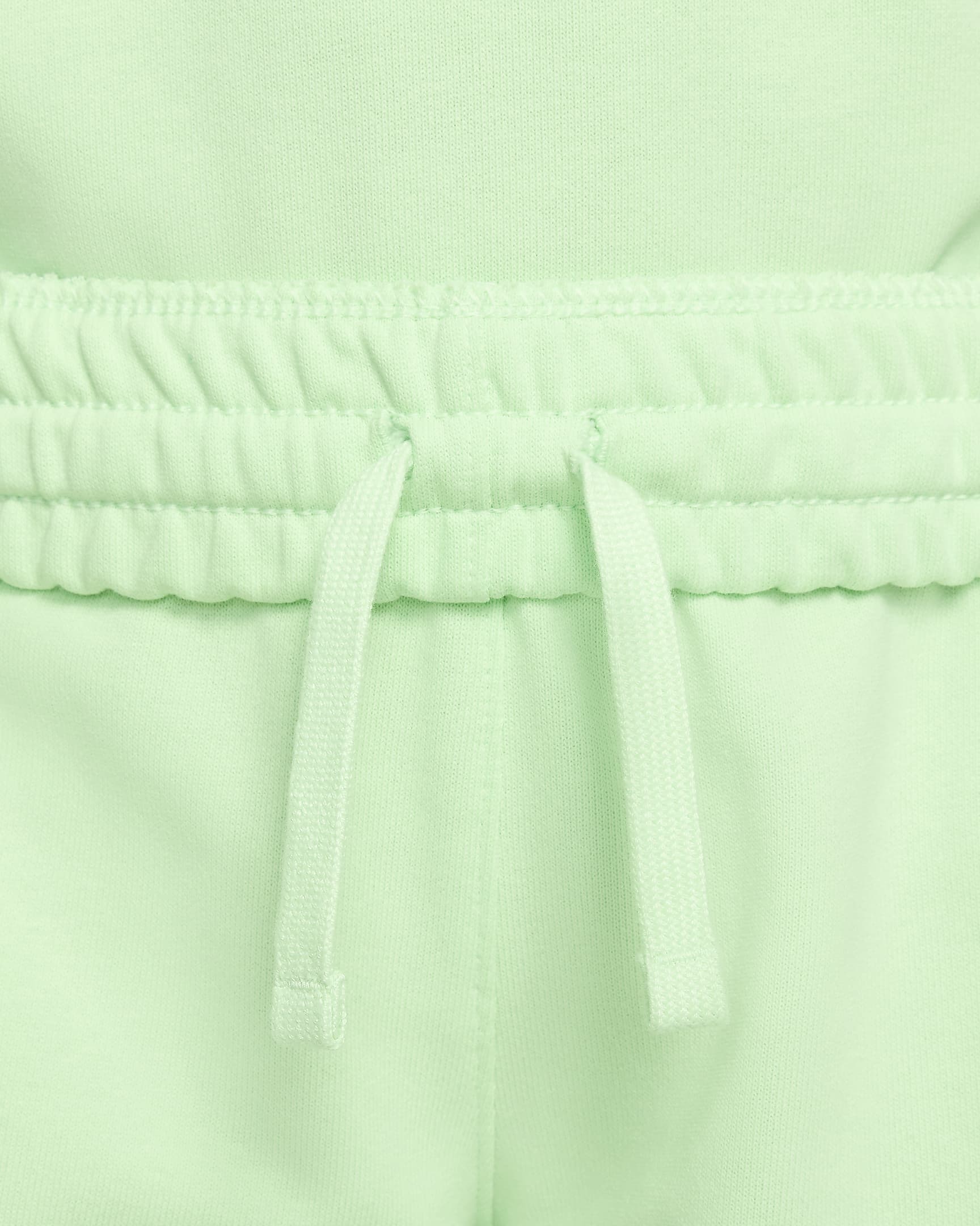 Nike Sportswear fleeceshorts met Dri-FIT voor meisjes - Vapor Green