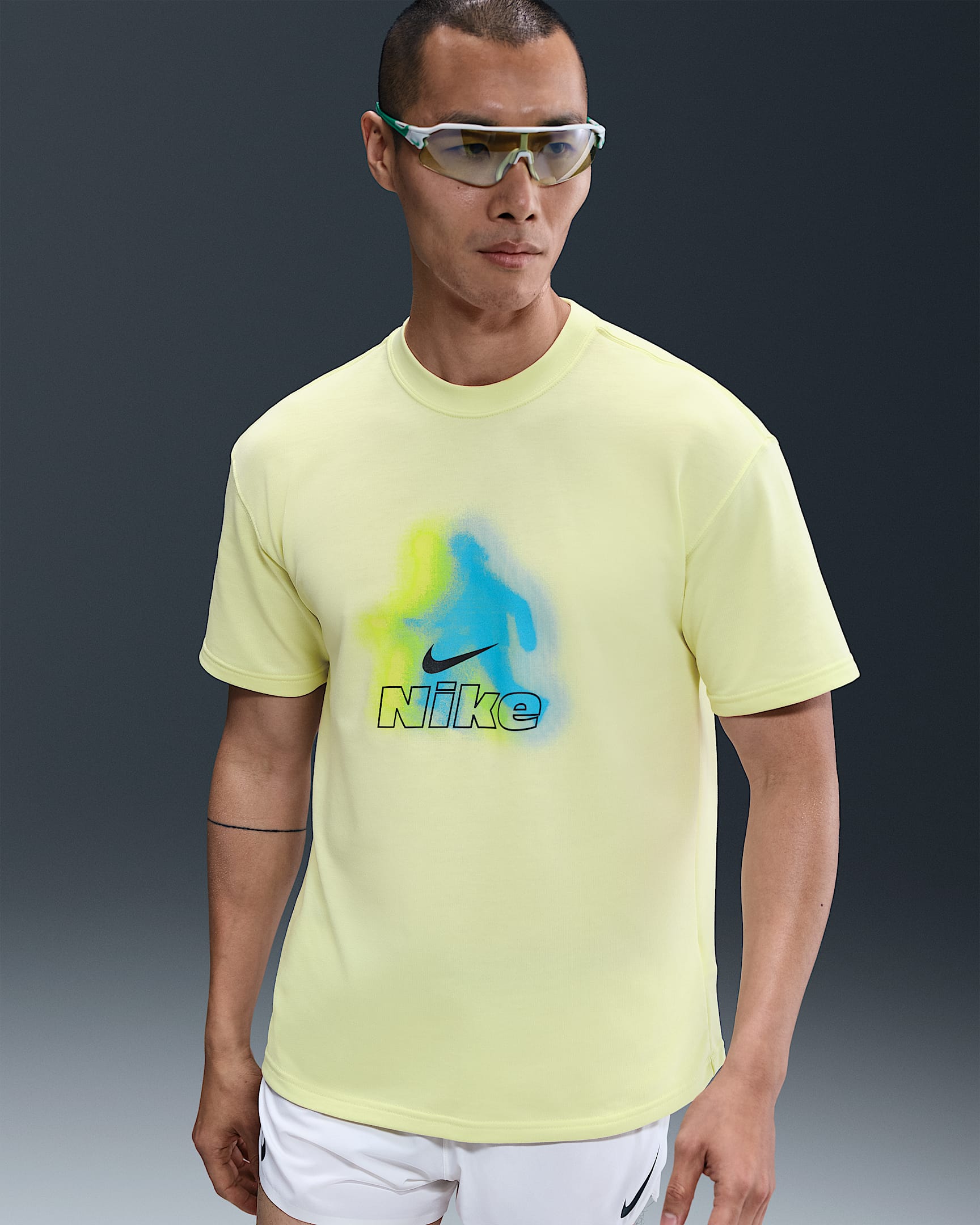 Nike Sportswear Men's Max90 T-Shirt - Luminous Green