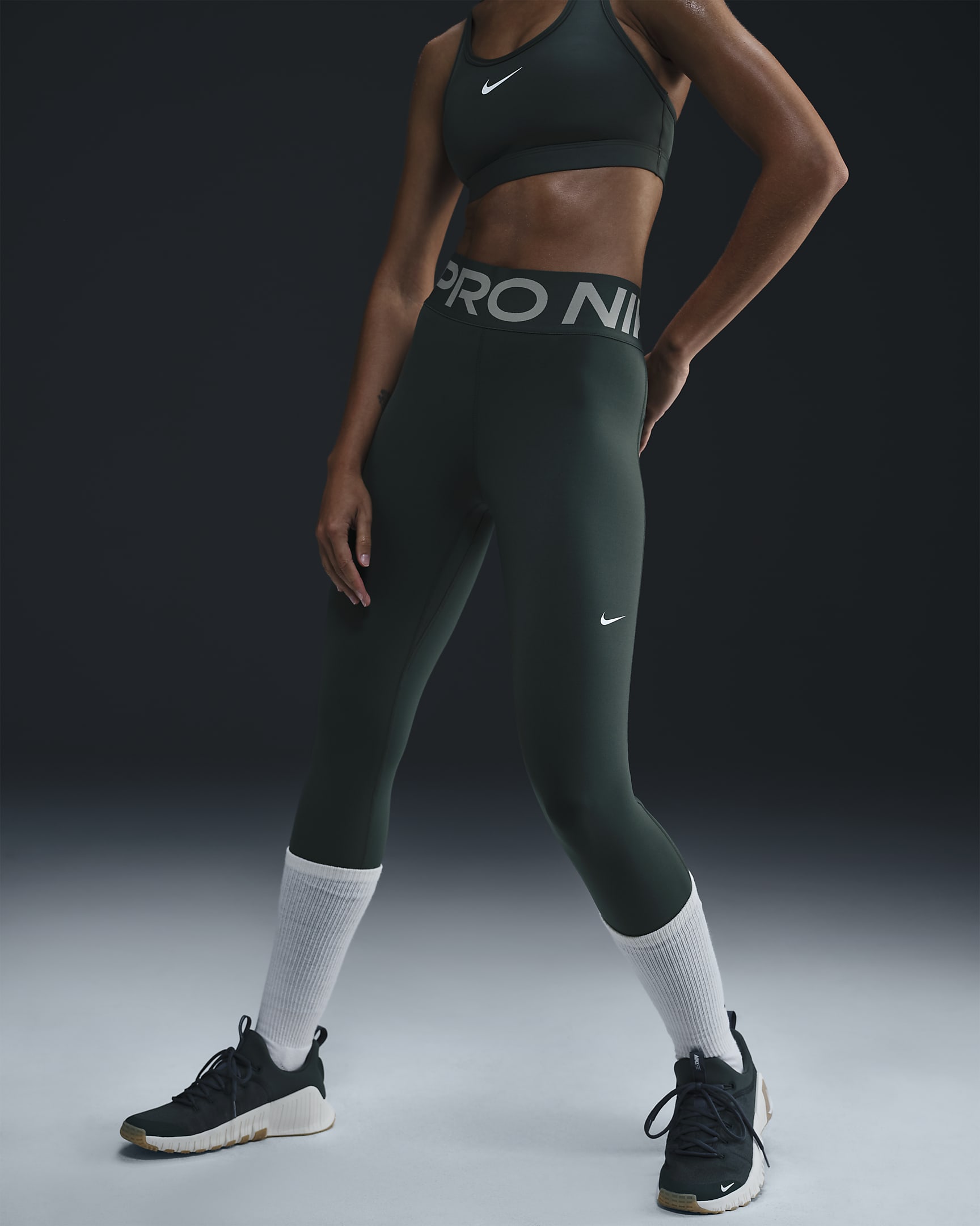 Leggings i fullängd Nike Pro Sculpt med hög midja för kvinnor - Vintage Green/Vit