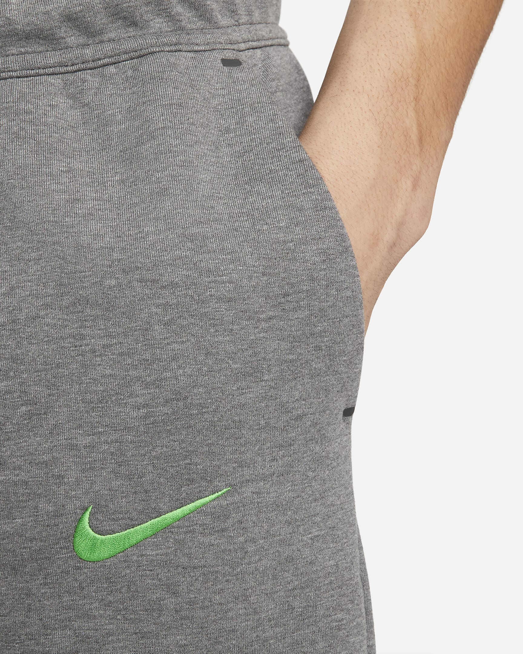 Liverpool FC Tech Fleece Jogger Nike - Hombre - Charcoal Heather/Poison Green