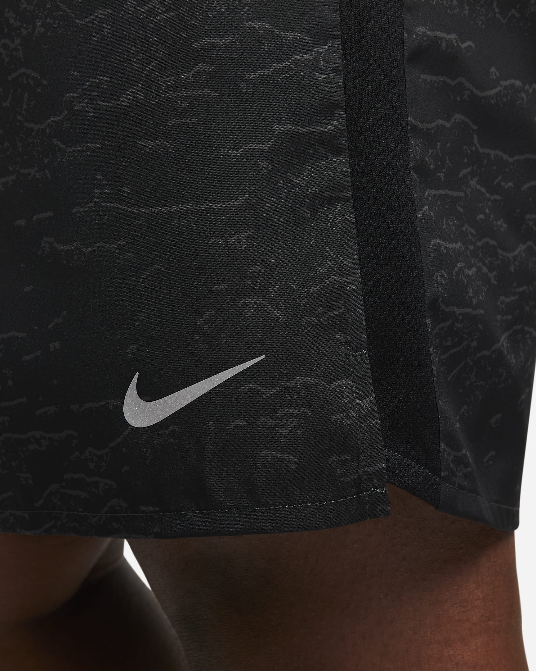 Nike DriFIT Run Division Challenger Men's 18cm (approx.) BriefLined