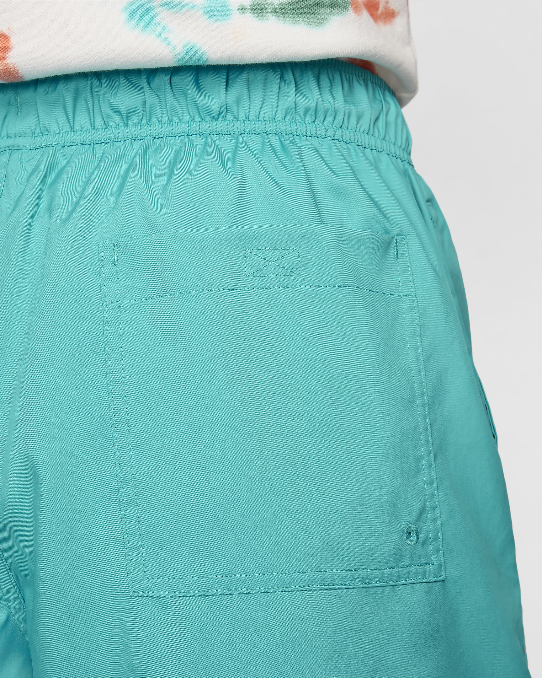 Nike Club Men's Woven Flow Shorts - Dusty Cactus/White