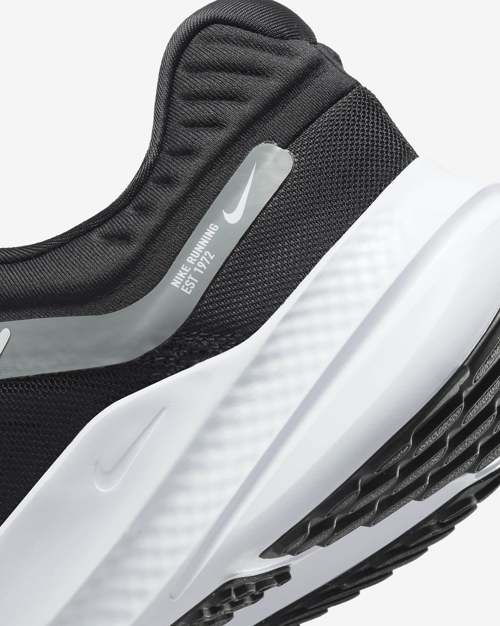 Tenis de correr en pavimento para hombre Nike Quest 5 - Negro/Gris humo/Gris humo oscuro/Blanco