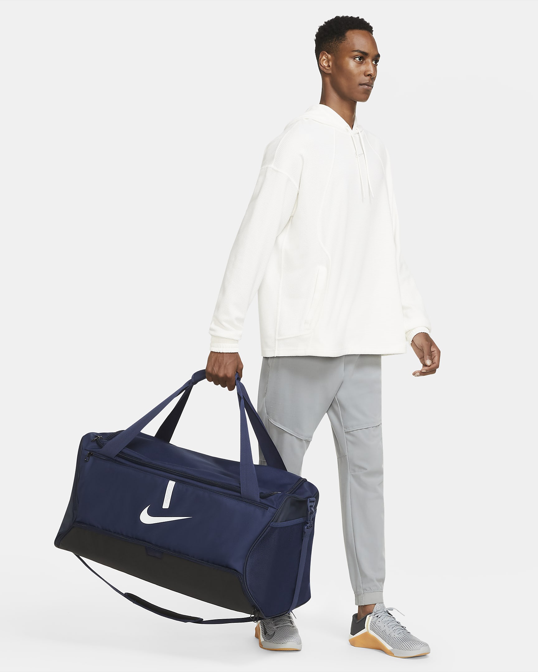 Nike Academy Team Football Duffel Bag (Large, 95L). Nike UK