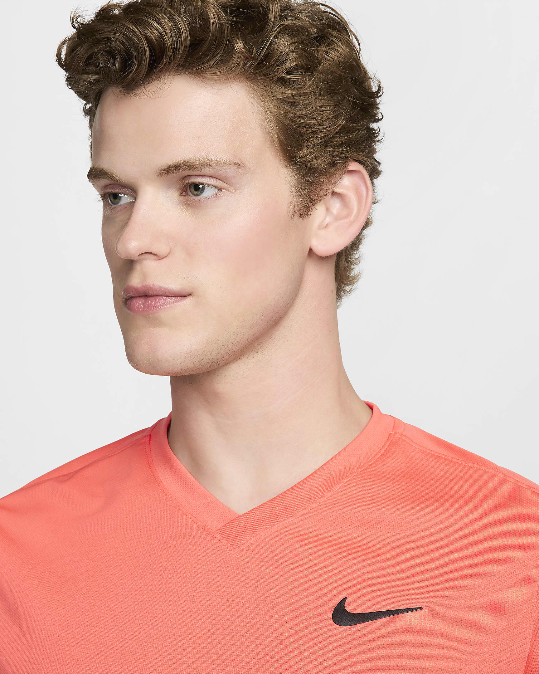 NikeCourt Dri-FIT Victory Tennistop voor heren - Light Wild Mango/Light Wild Mango/Zwart