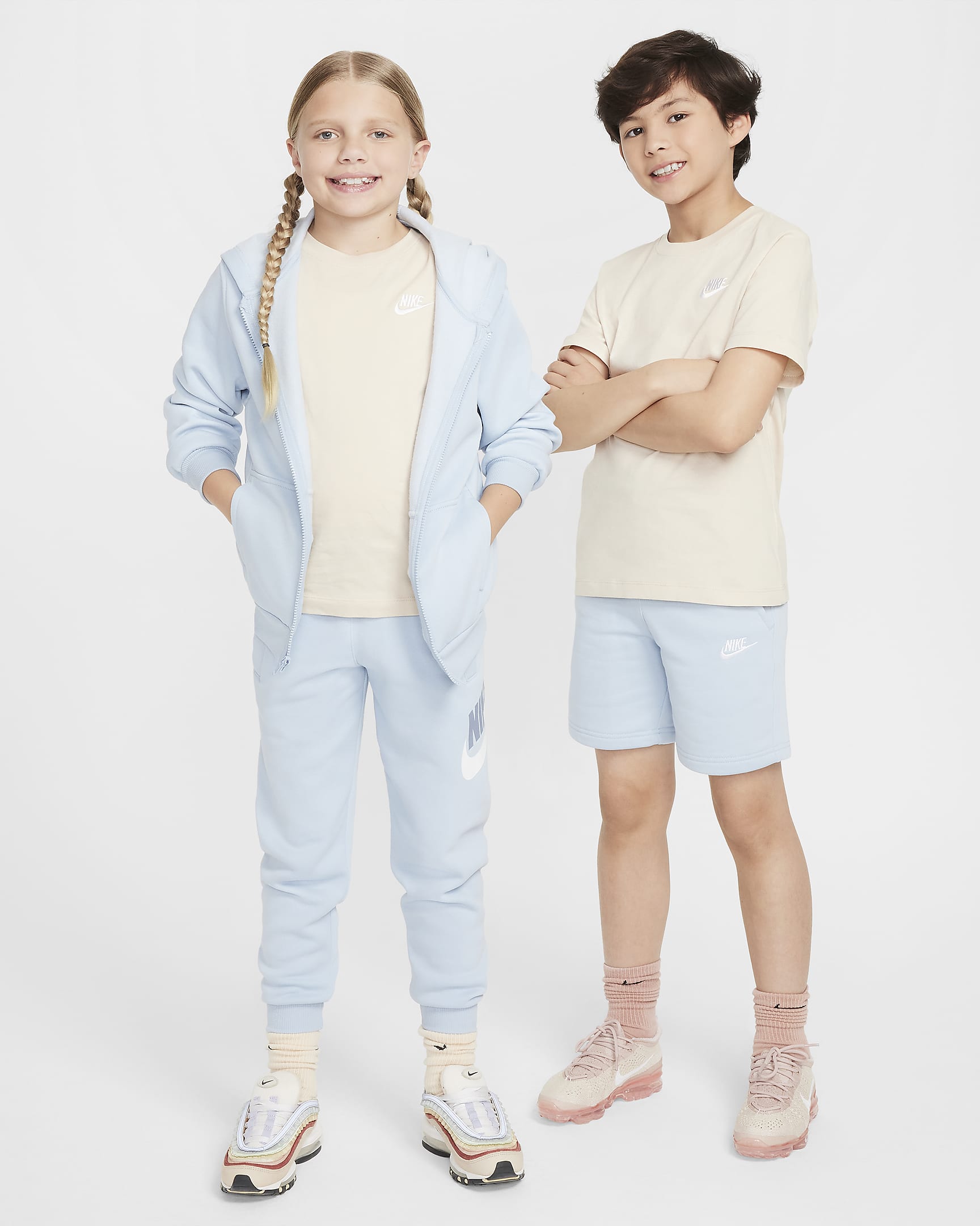 Nike Sportswear T-Shirt für ältere Kinder - Sanddrift