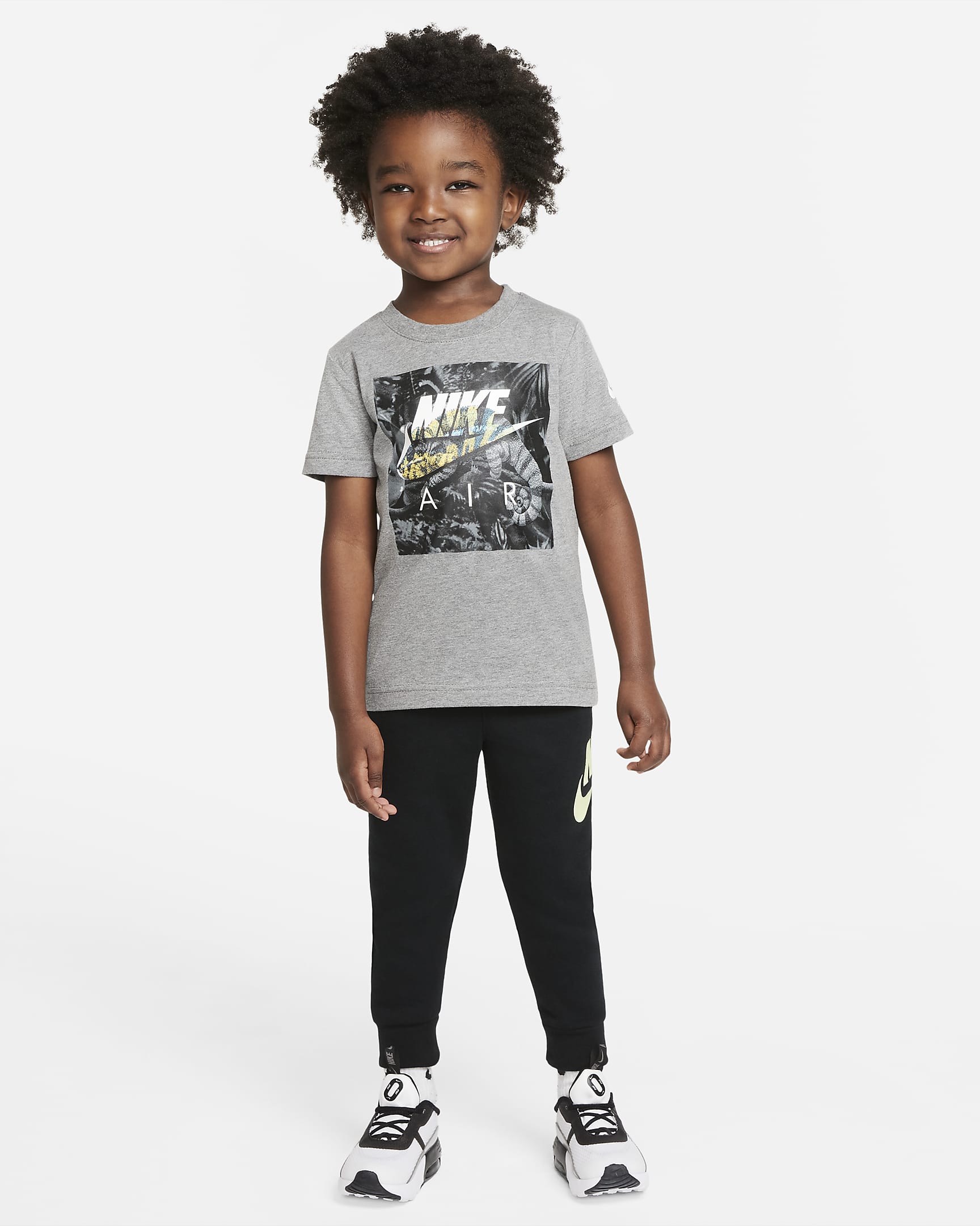 Playera para niños talla pequeña Nike Air. Nike.com