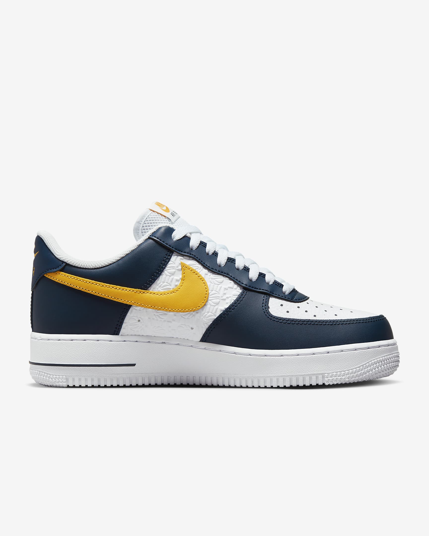 Nike Air Force 1 '07 Men's Shoes. Nike IE