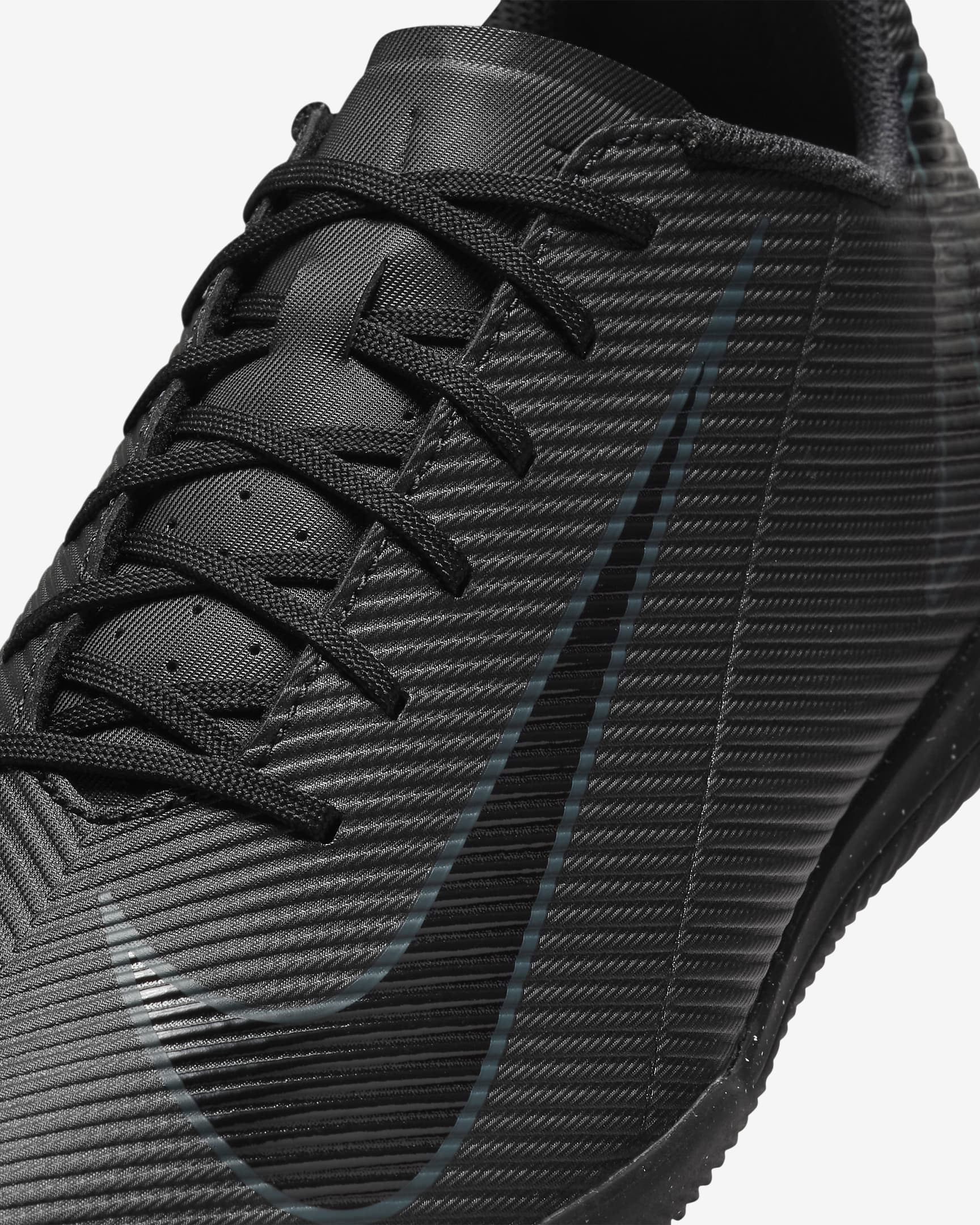 Nike Mercurial Vapor 16 Club IC Low-Top Football Shoes - Black/Deep Jungle/Black