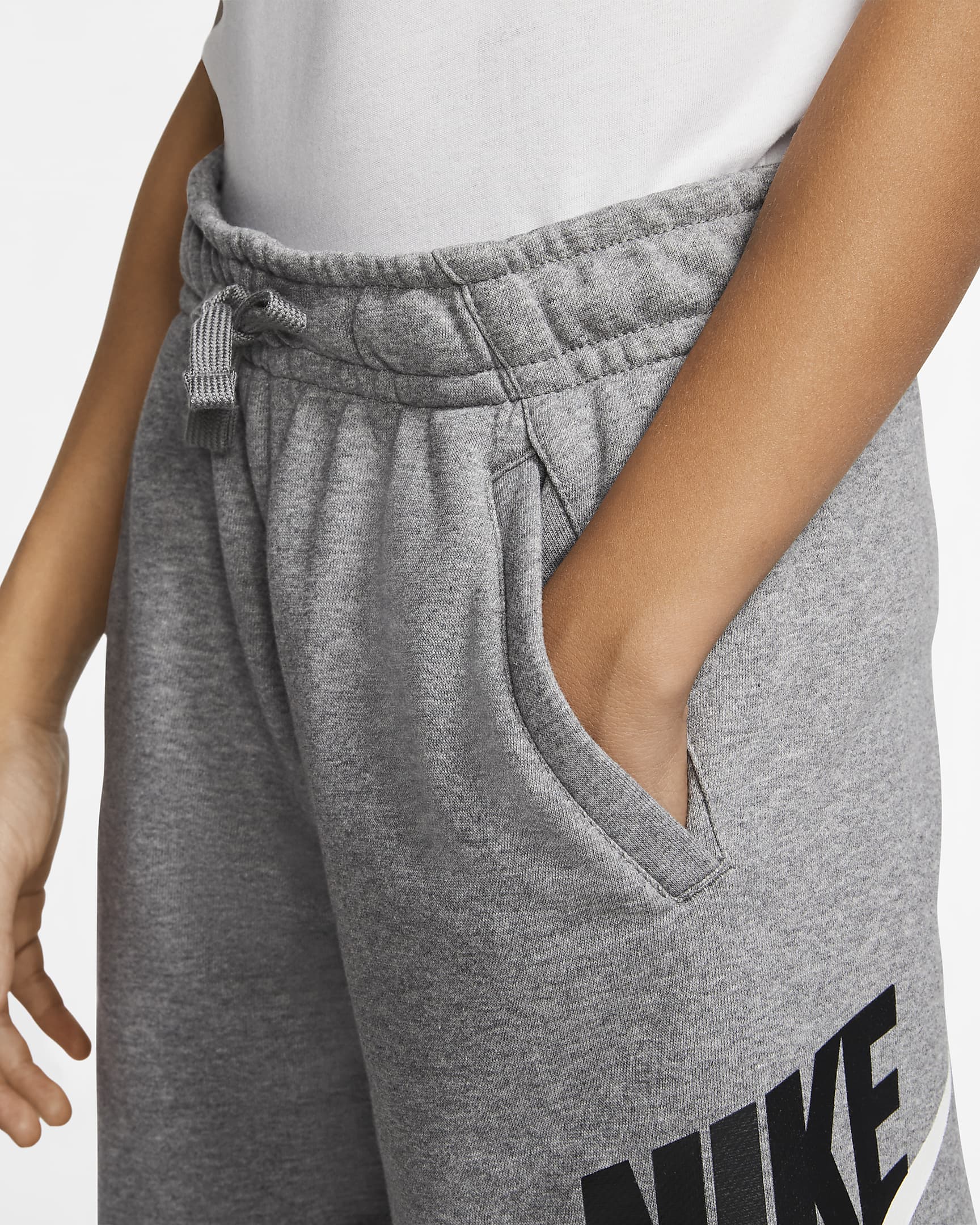 Nike Sportswear Club Fleece Big Kids’ Shorts - Carbon Heather/Smoke Grey