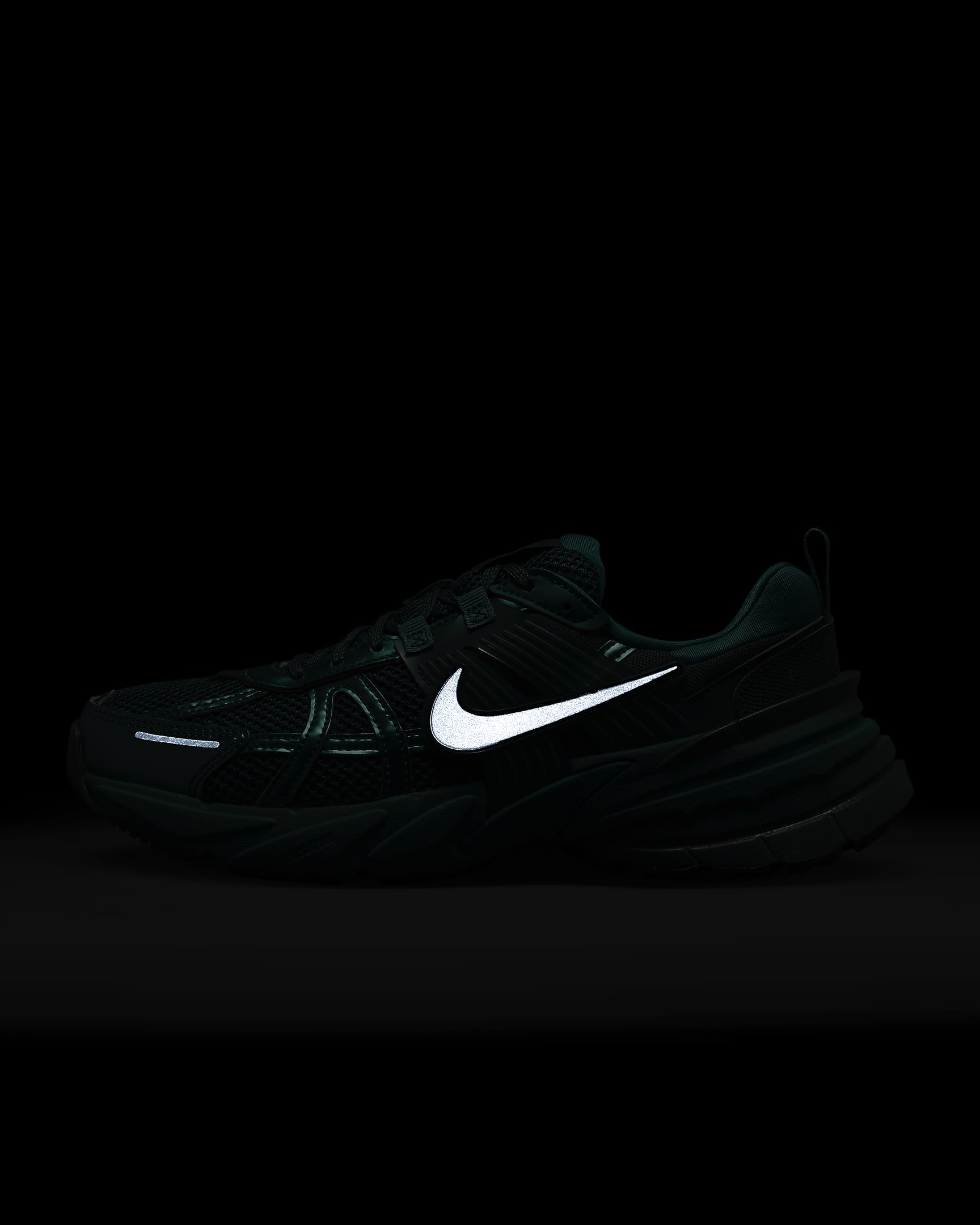 Nike V2K Run Shoes. Nike UK