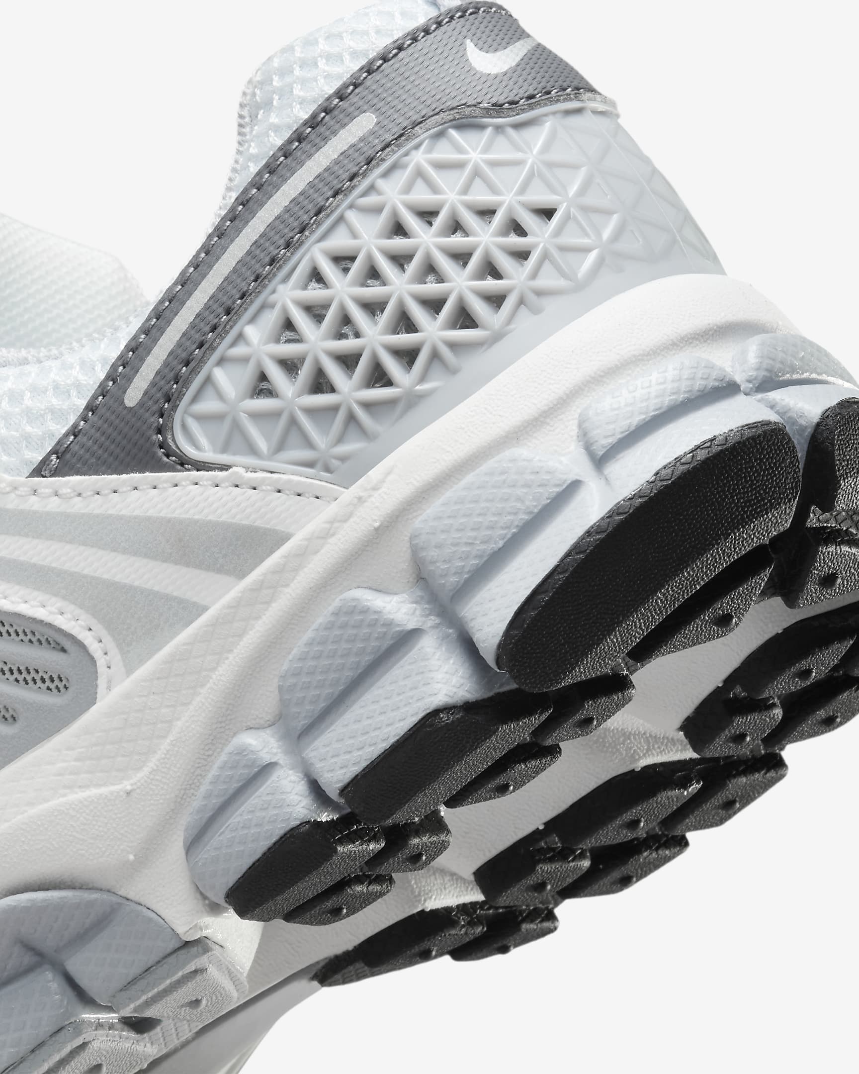 Nike Vomero 5 Schuh (ältere Kinder) - Pure Platinum/Summit White/Dark Grey/Metallic Silver