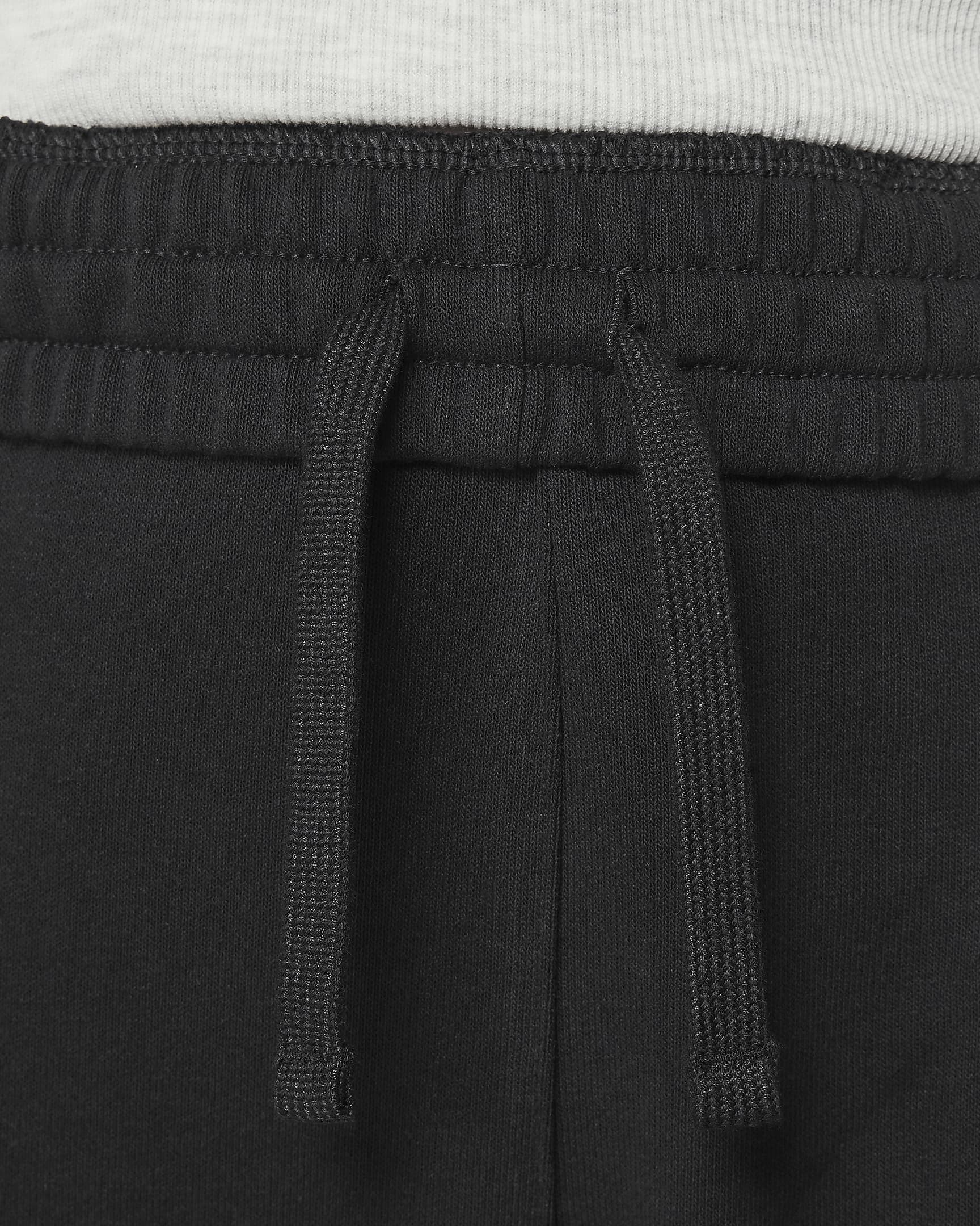 Nike Sportswear Older Kids' (Girls') DriFIT Loose Fleece Joggers. Nike SE