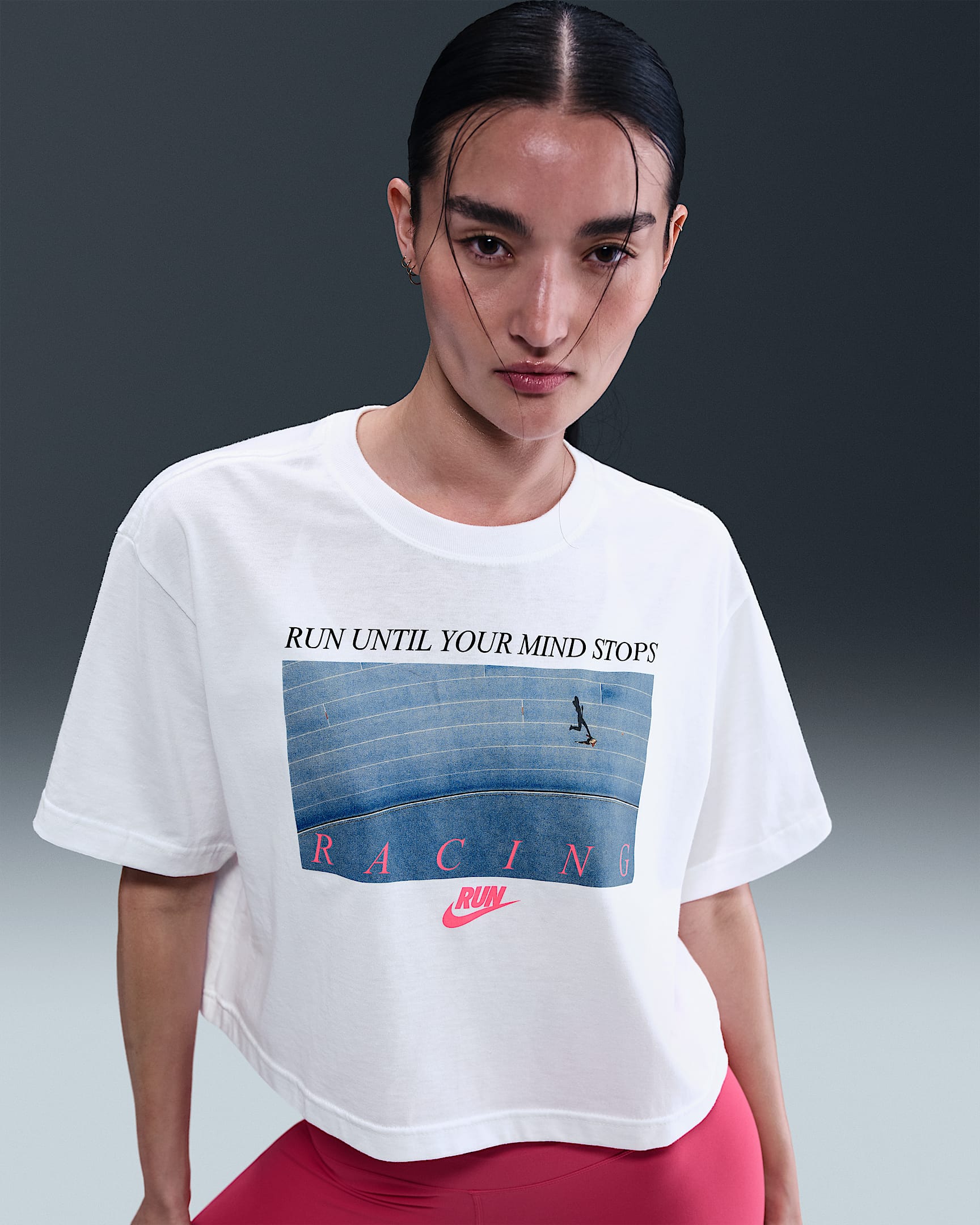 Nike Sportswear Club Women's Cropped T-Shirt - White/Hyper Pink