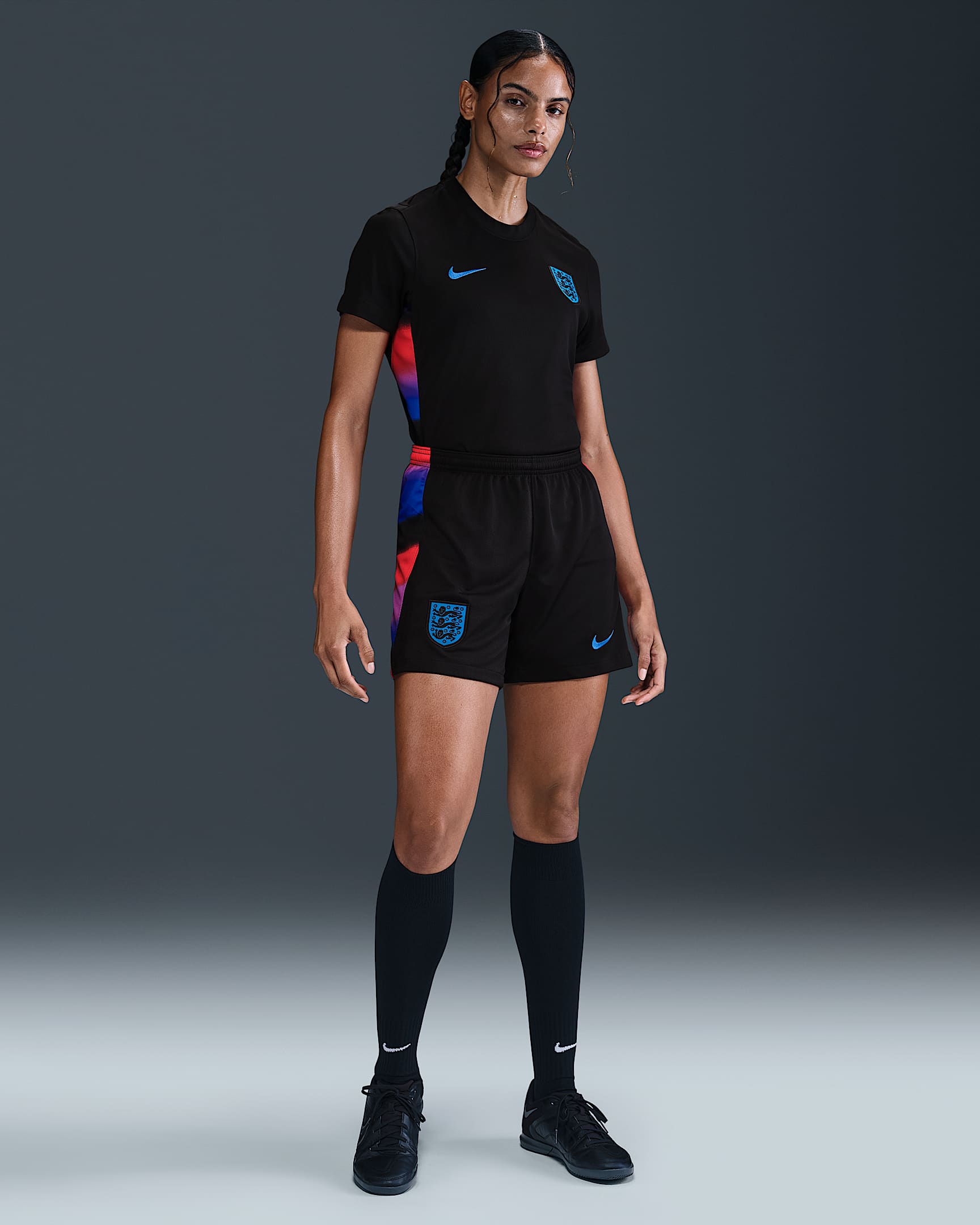 İngiltere 2025/26 Stadyum Deplasman Nike Dri-FIT Kadın Futbol Taraftar Şortu - Siyah/Light Photo Blue