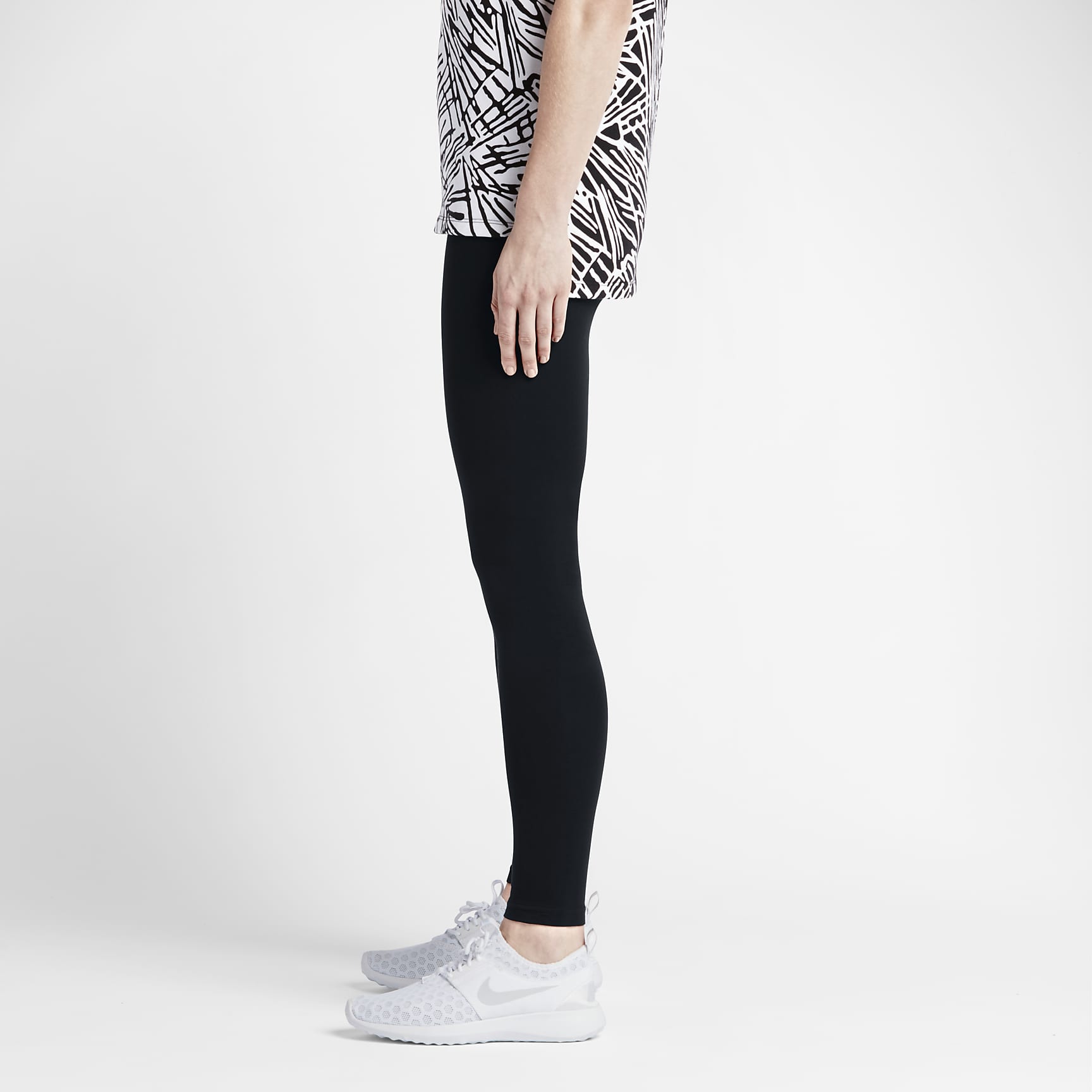 Nike Sportswear Leg-A-See leggings for dame - Svart/Hvit