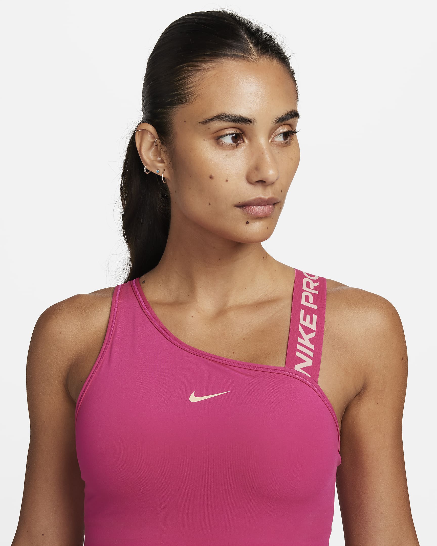 Nike Pro Swoosh Women's Medium-Support Asymmetrical Sports Bra. Nike.com