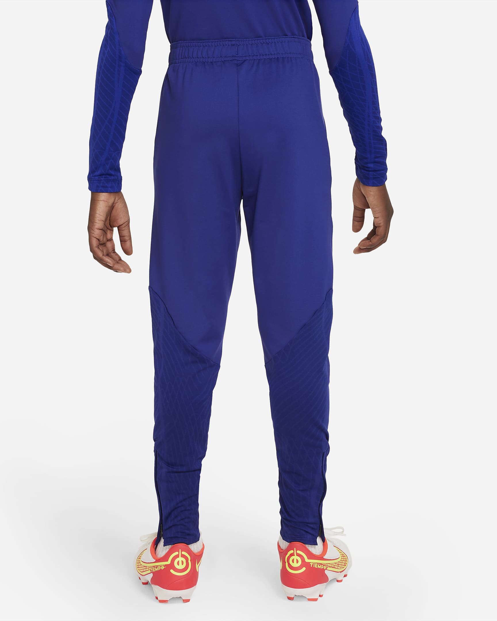 Netherlands Strike Older Kids' Nike DriFIT Knit Football Pants. Nike SK