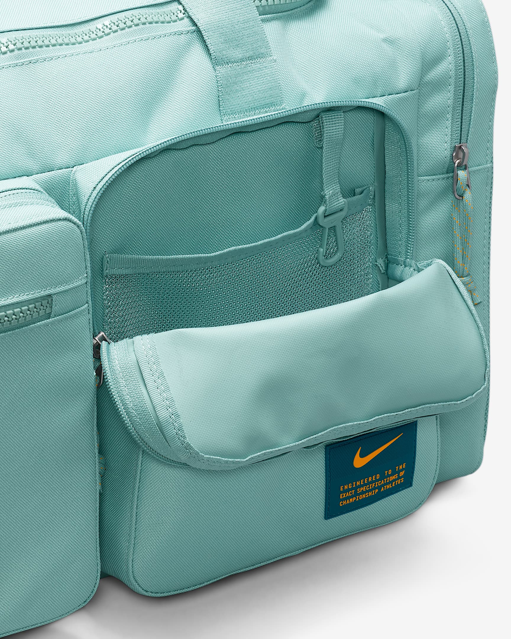 Nike Utility Power Training Duffel Bag (Medium, 51L).