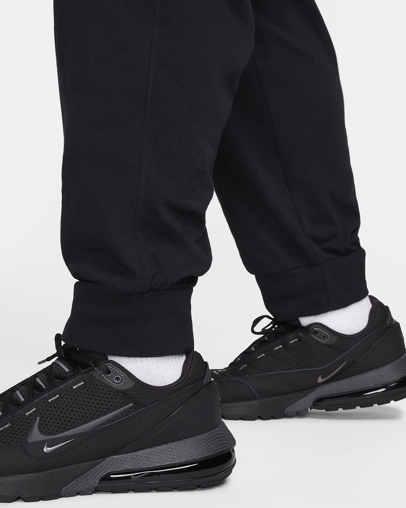 Nike Club Men's Knit Joggers. Nike CH