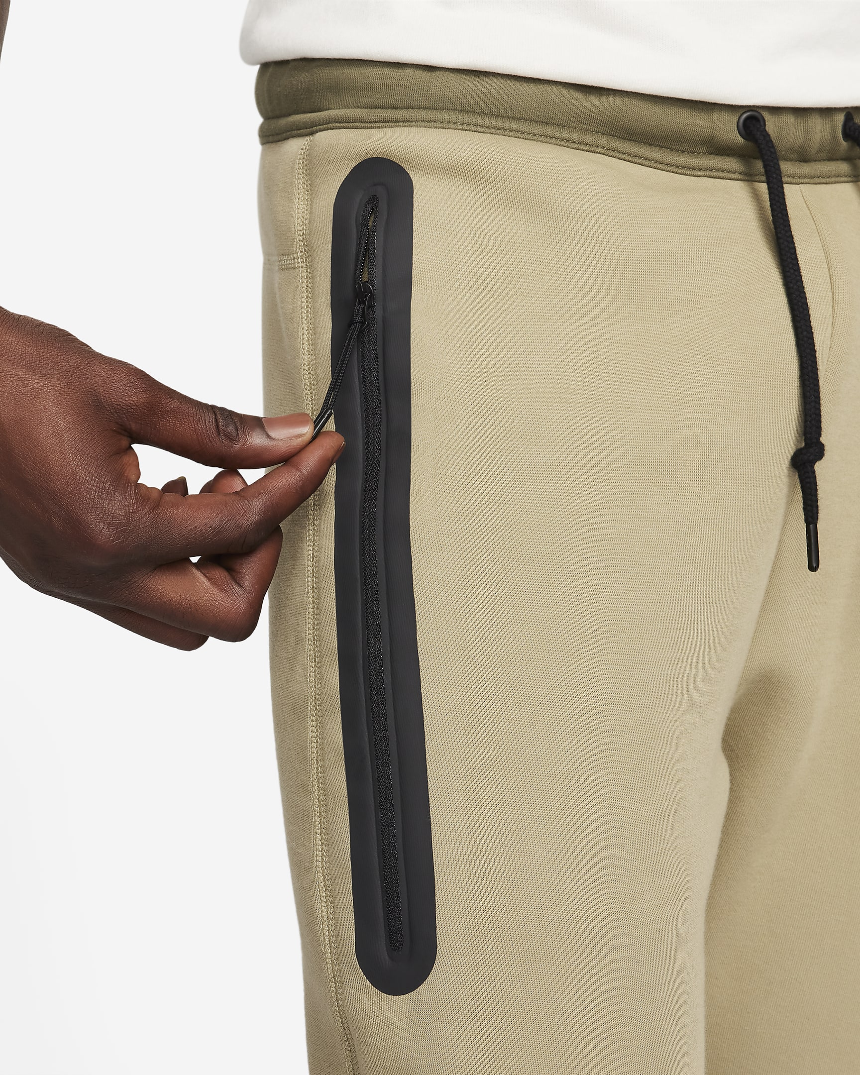 Pantaloni jogger Nike Sportswear Tech Fleece – Uomo - Neutral Olive/Medium Olive/Nero