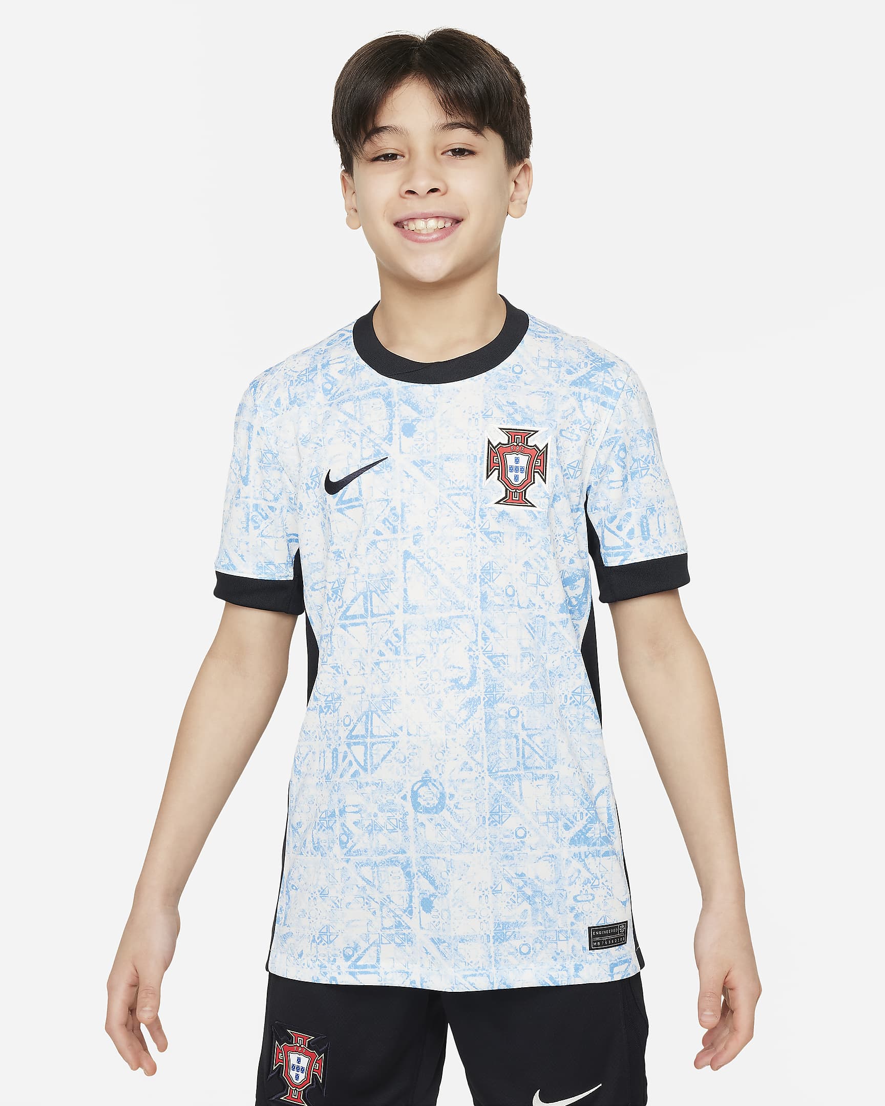 Portugal (Men's Team) 2024/25 Stadium Away Older Kids' Nike DriFIT