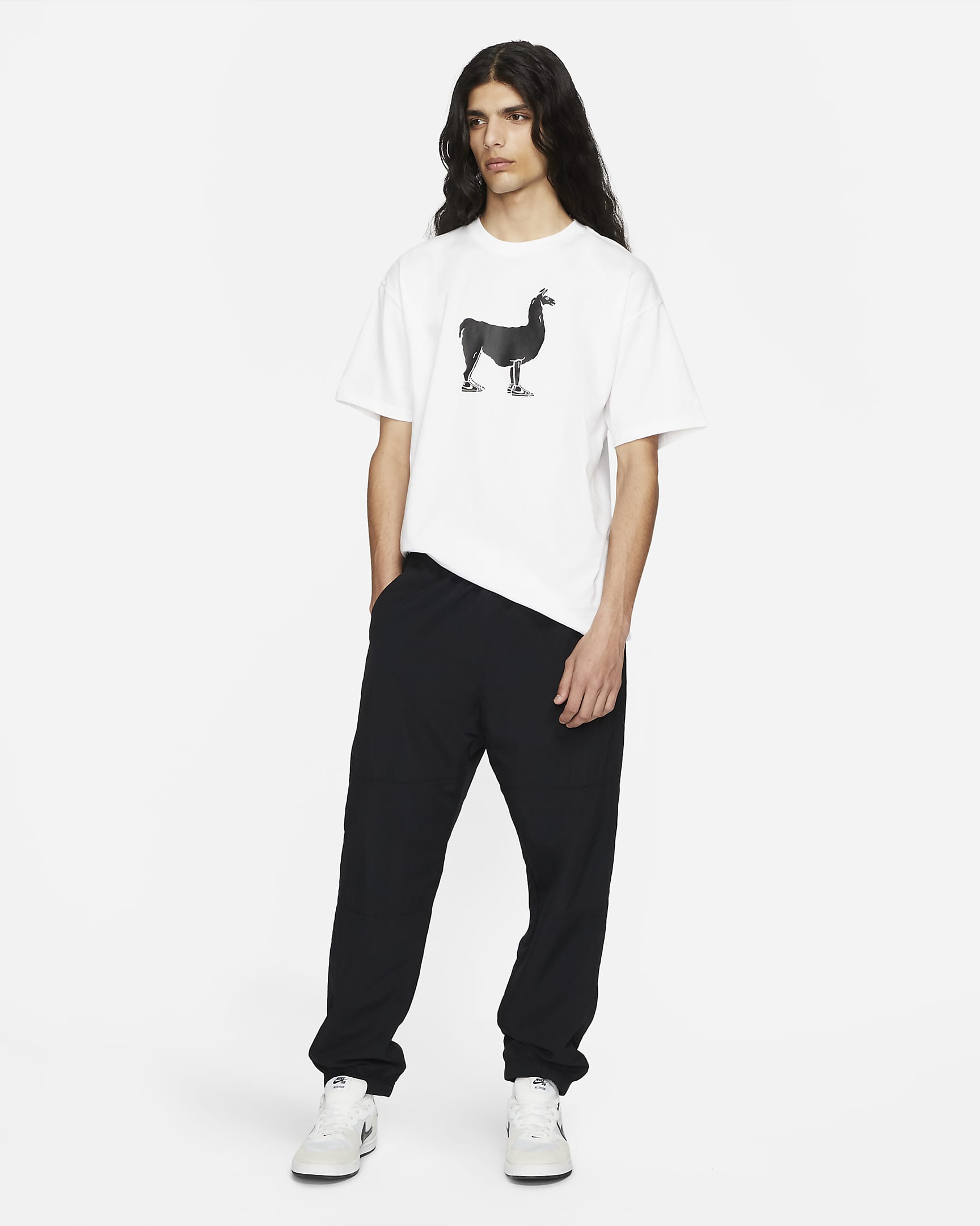 Playera de skateboarding Nike SB.