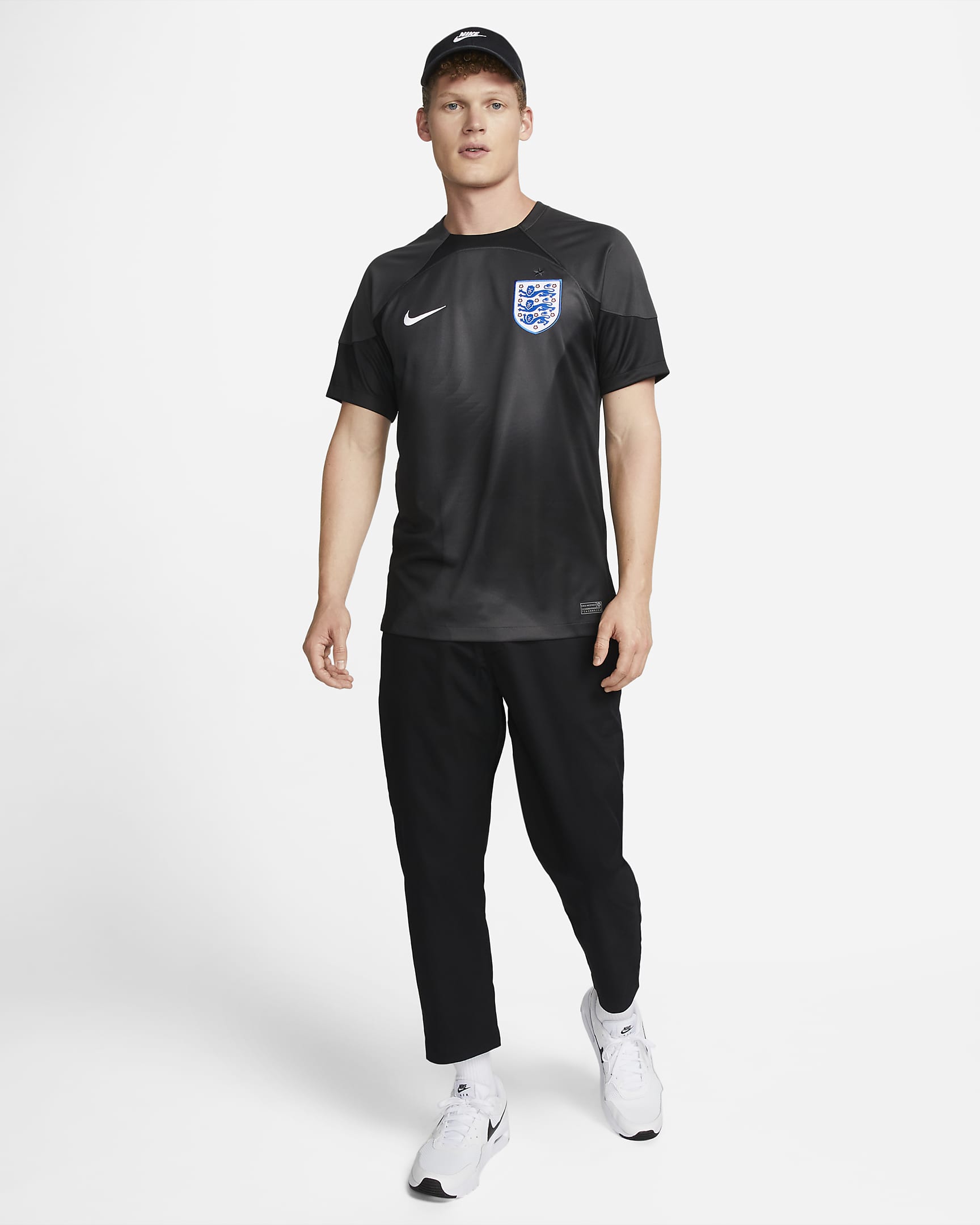 England 2022/23 Stadium Goalkeeper Men's Nike Dri-FIT Short-Sleeve ...