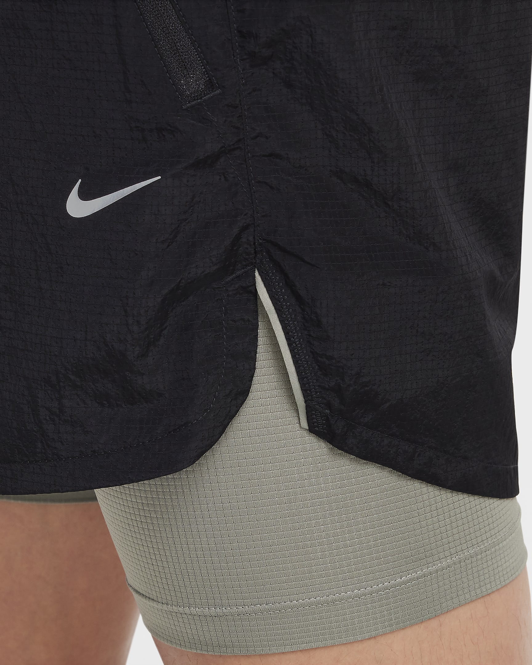 Nike Stride Running Division Men's 5" Dri-FIT Water-Repellent 2-in-1 Running Shorts - Black