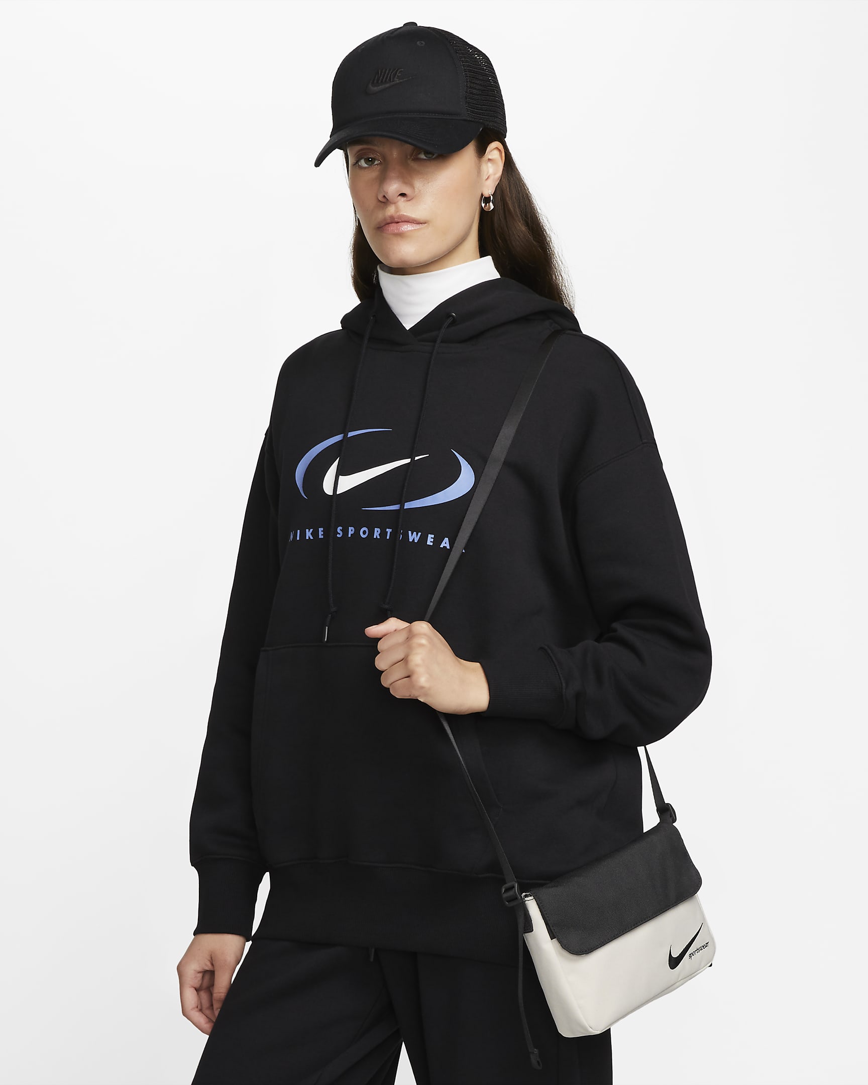 Nike Futura Cross-Body Bag (3L). Nike SG