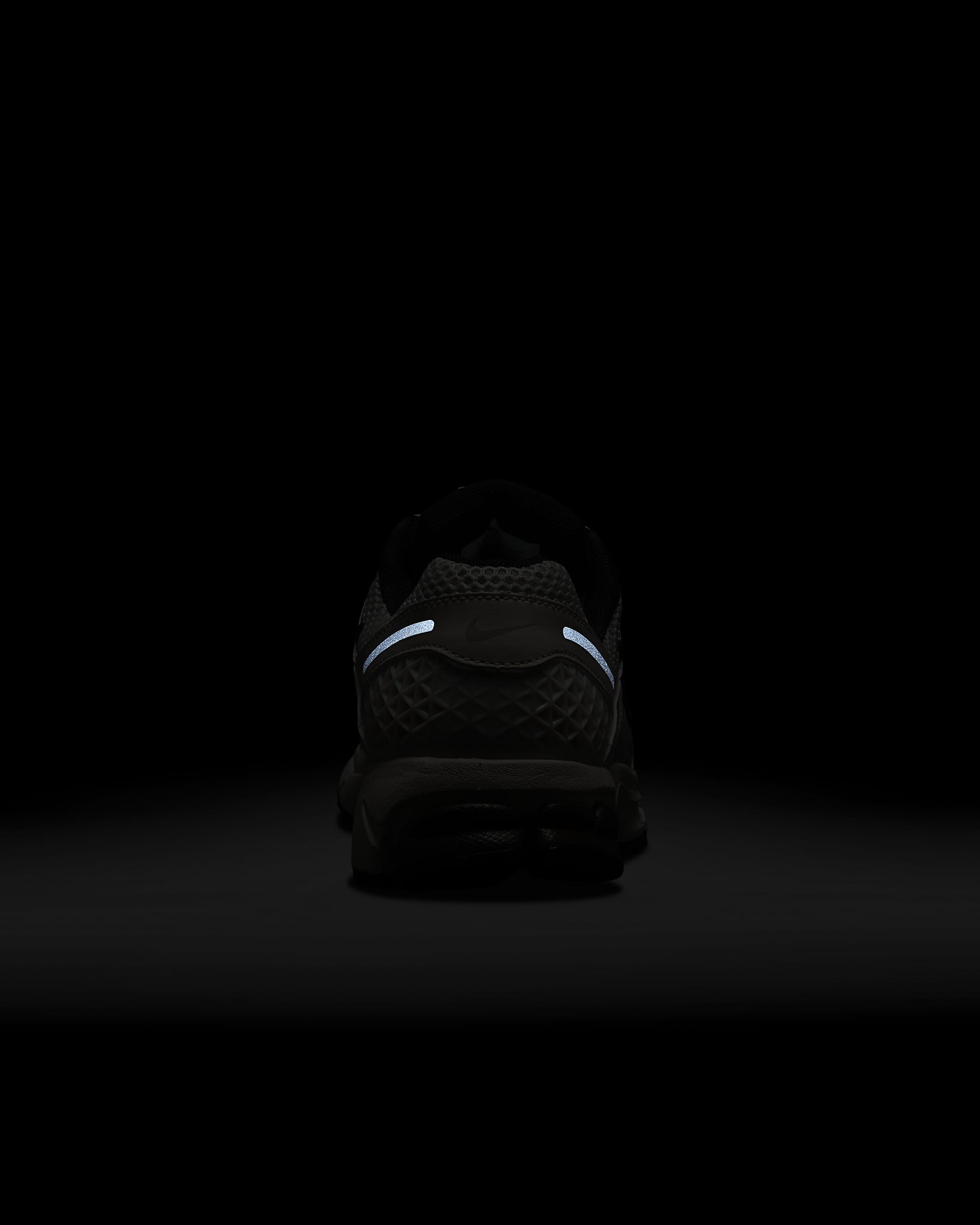 Nike Zoom Vomero 5 Women's Shoes - Phantom/Light Iron Ore/Baroque Brown/Metallic Platinum