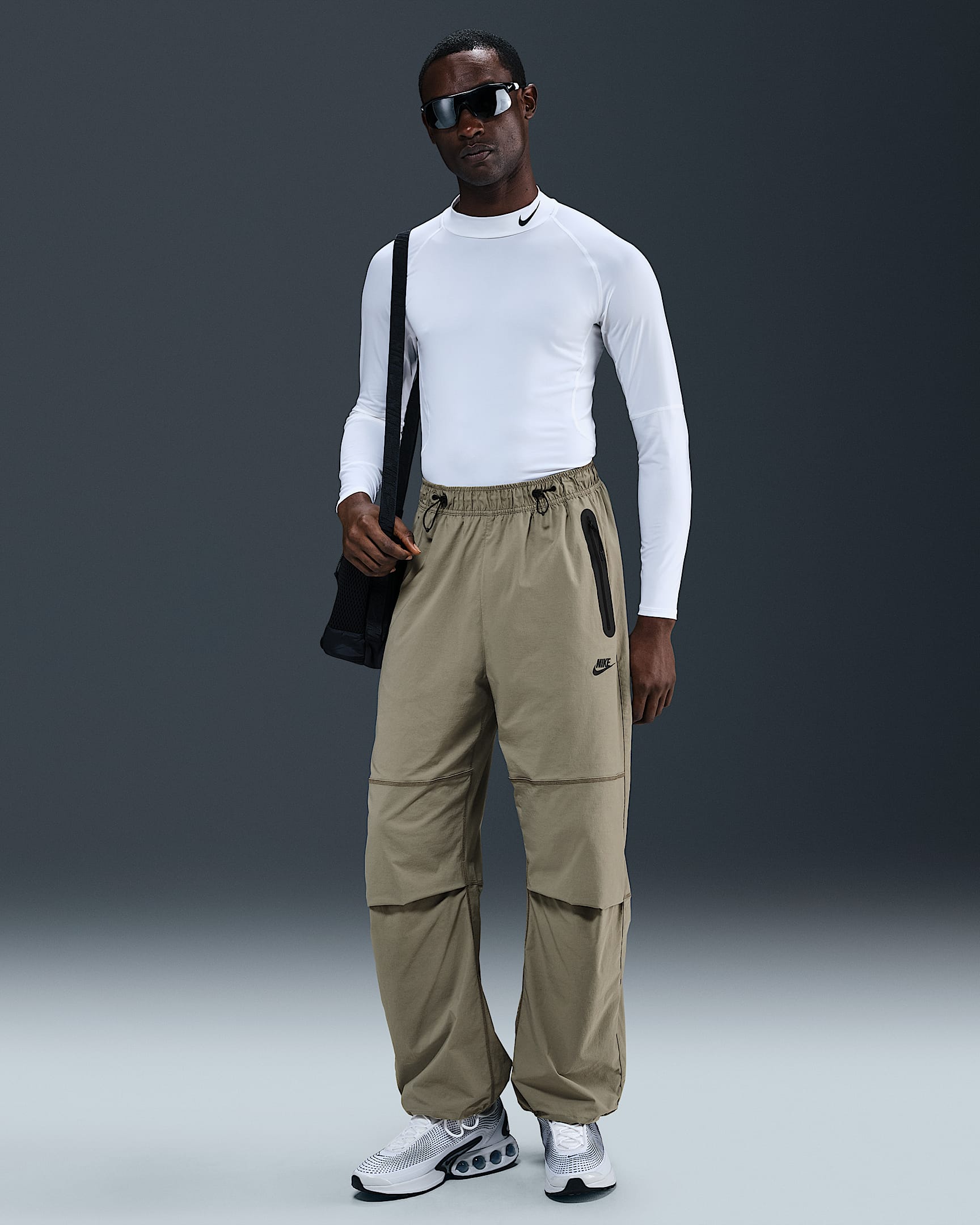 Nike Tech Men's Woven Oversized Trousers - Light Army/Light Army/Black