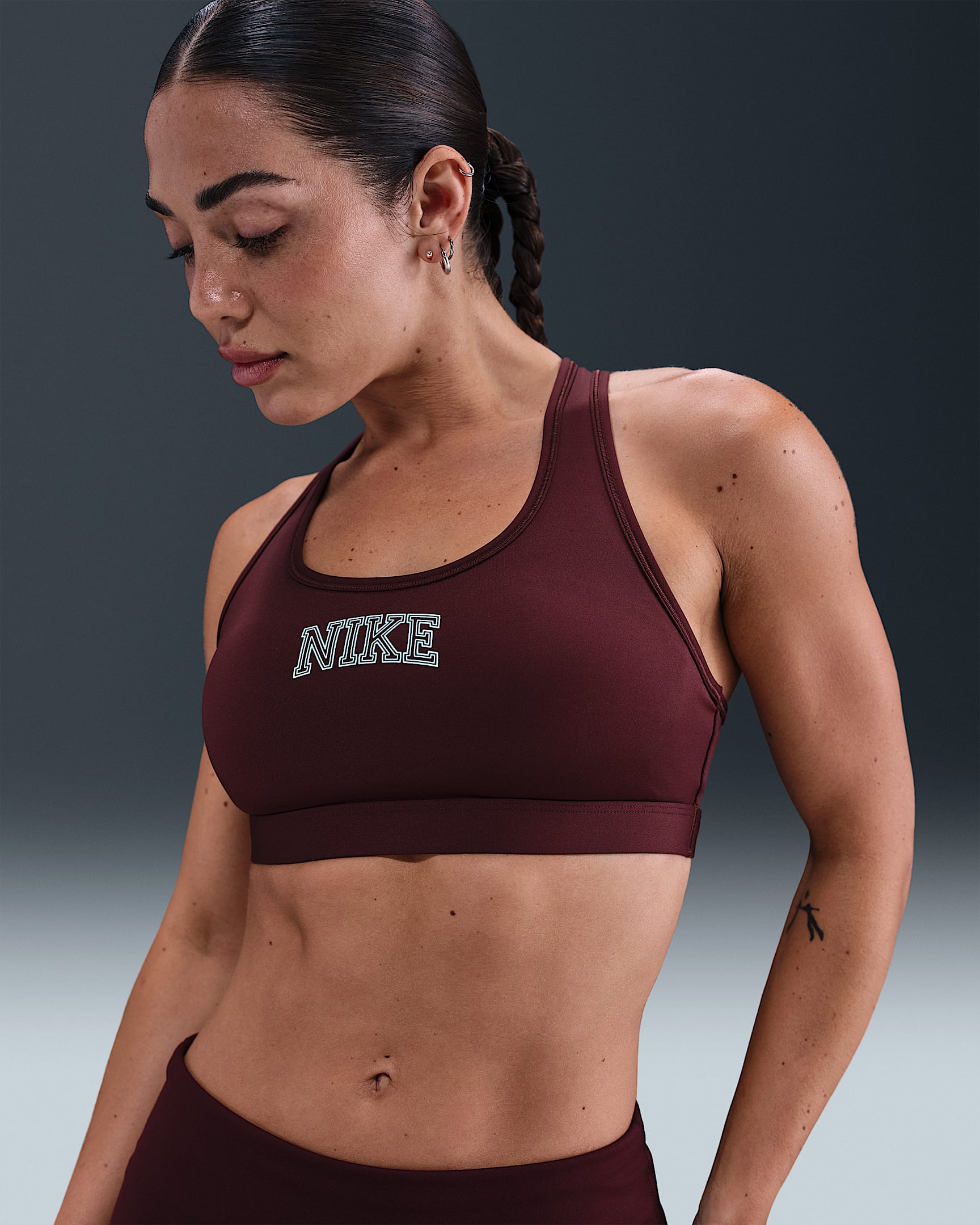 Nike Swoosh Medium Support Women's Padded Sports Bra - Burgundy Crush