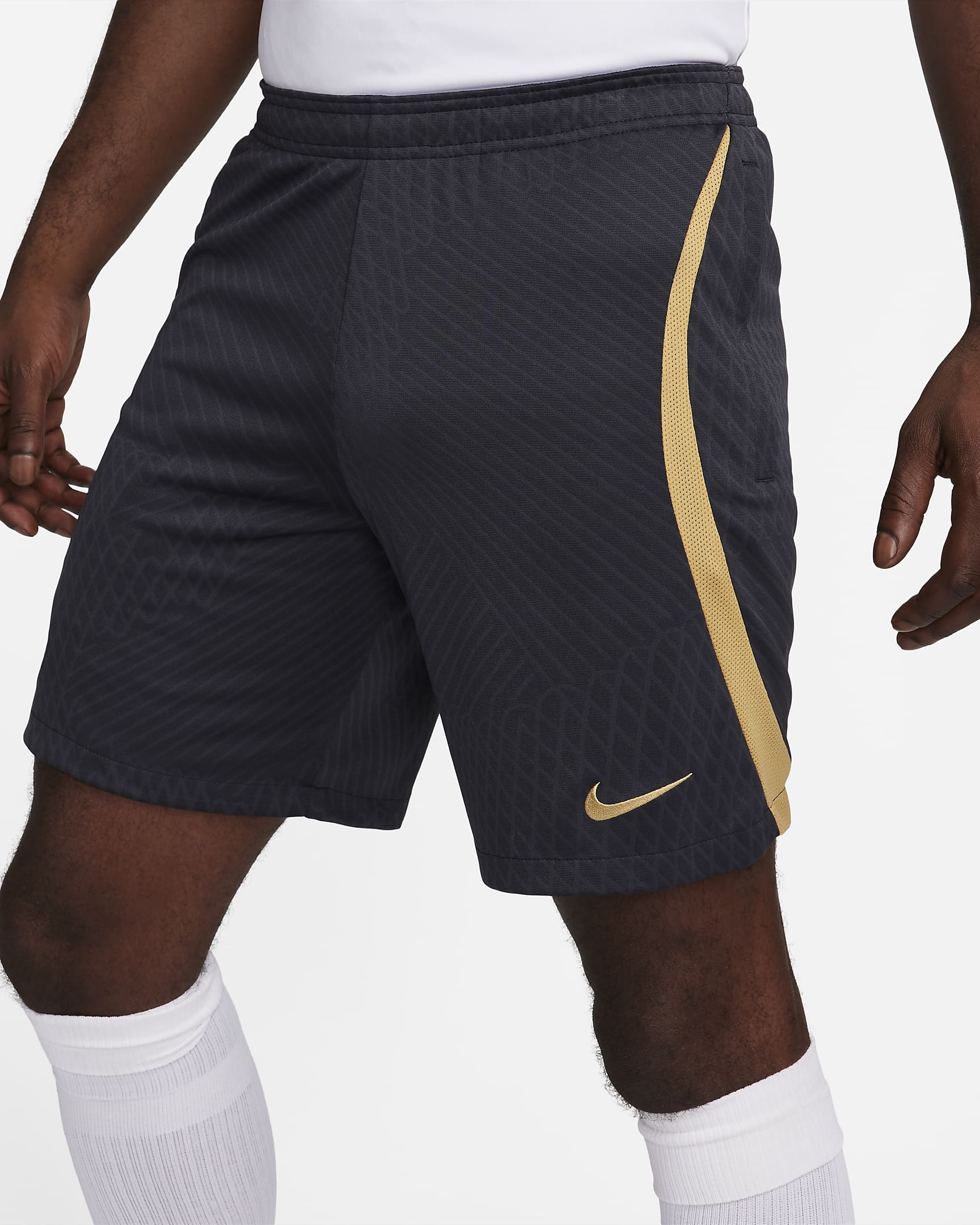 Chelsea F.C. Strike Men's Nike DriFIT Knit Football Shorts. Nike BG