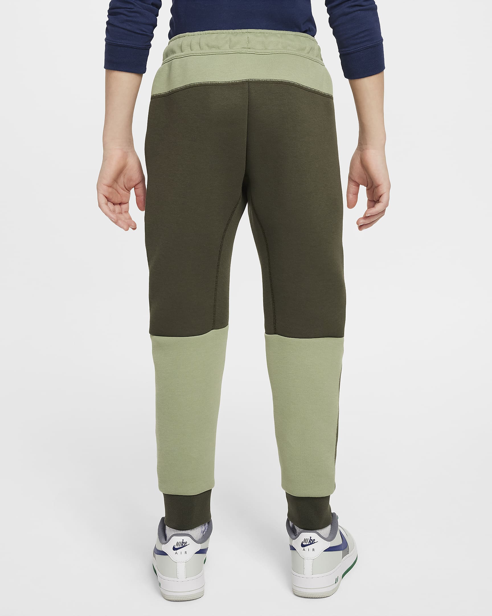 Nike Sportswear Tech Fleece Older Kids' (Boys') Trousers - Cargo Khaki/Oil Green/Black/Black