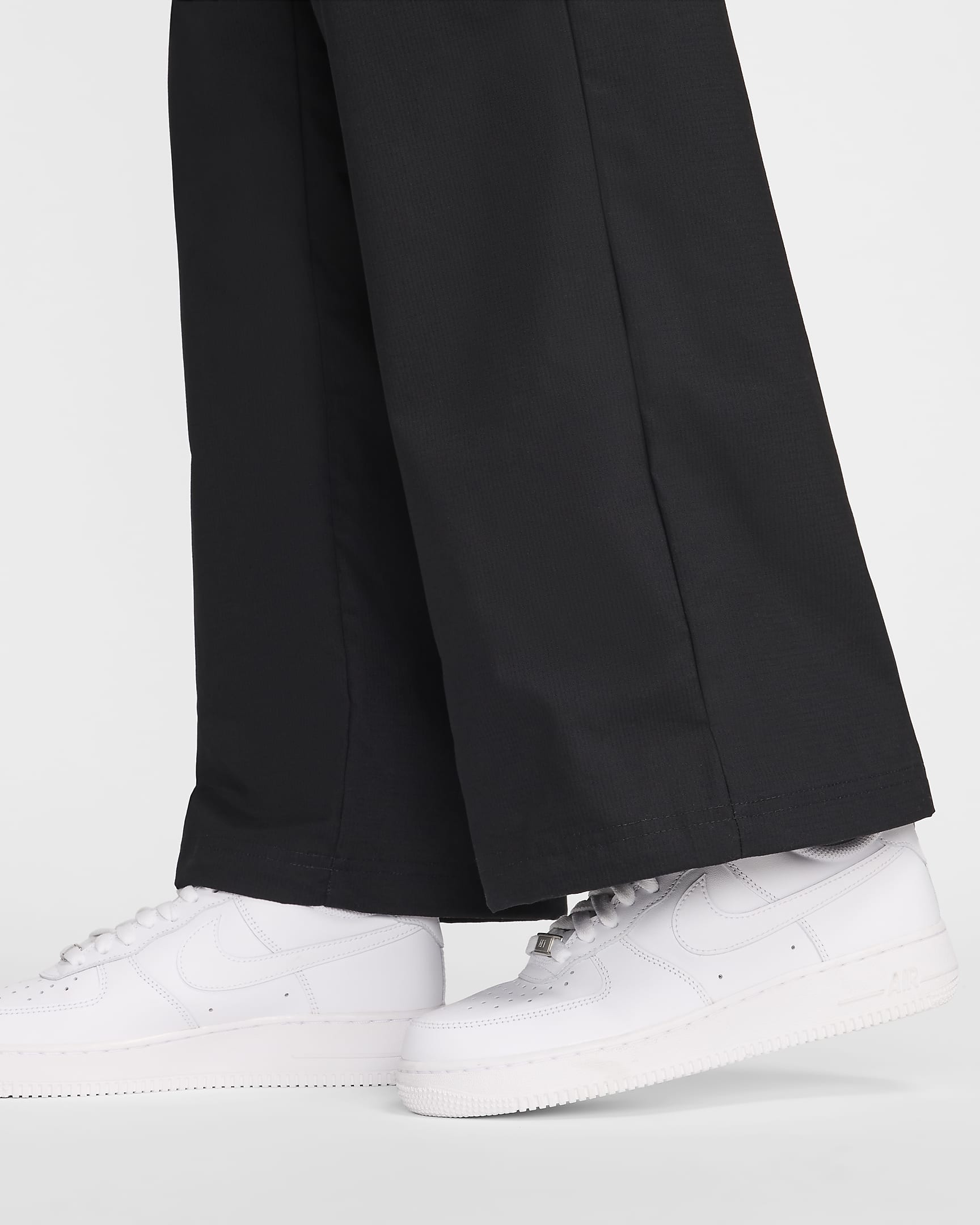 Pants cargo de tiro medio para mujer Nike Sportswear Everything Wovens - Negro/Blanco